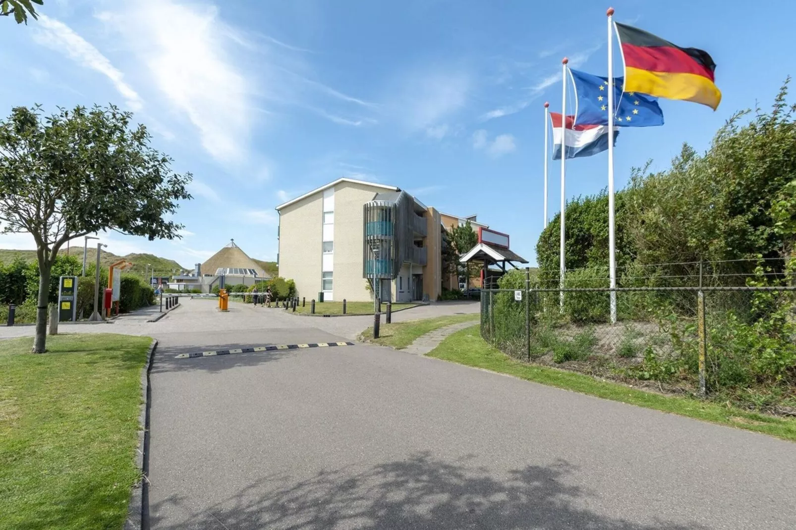 Strandslag 189-Exterior summer