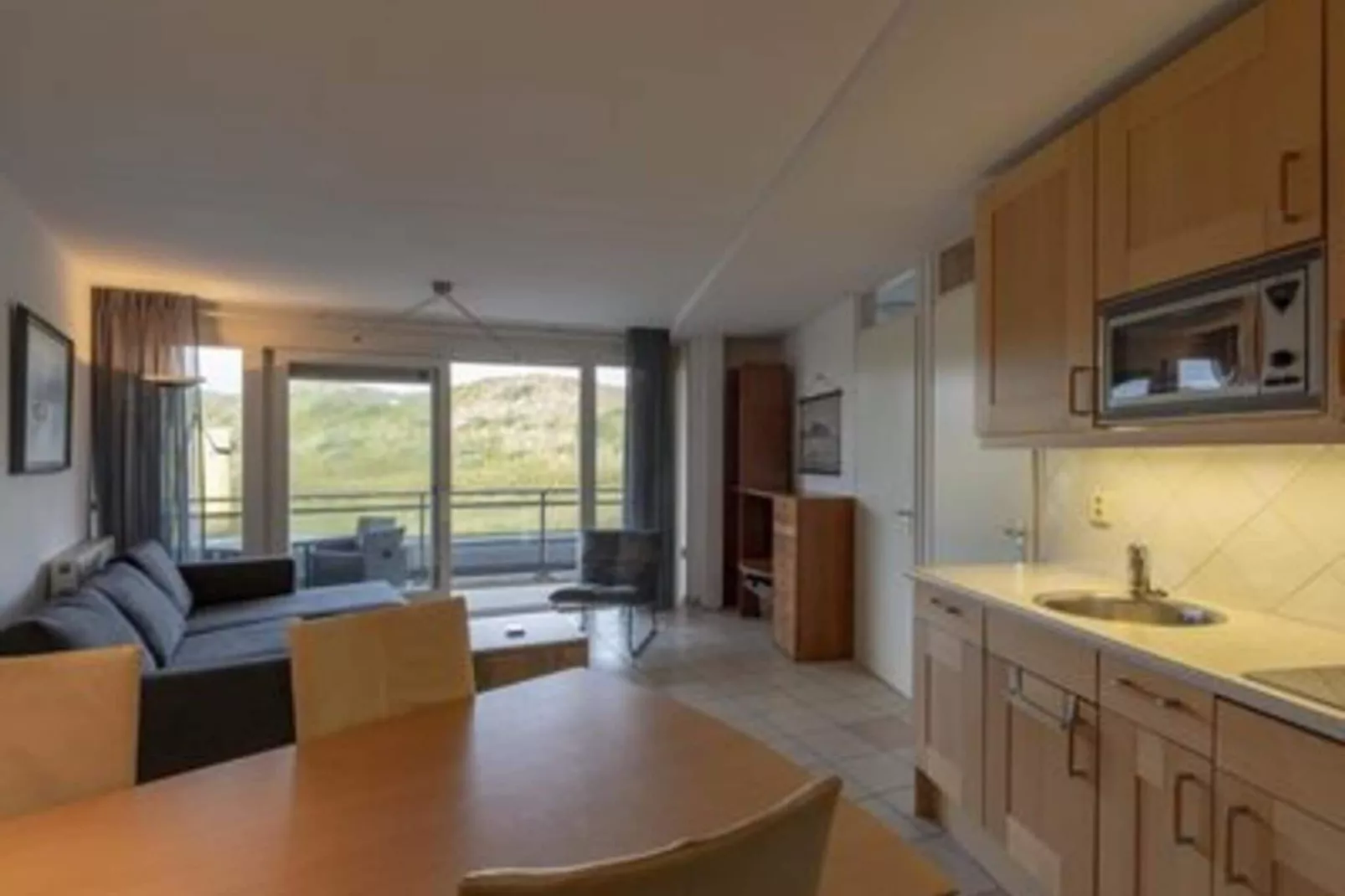 Wijde Blick 208-Dining room