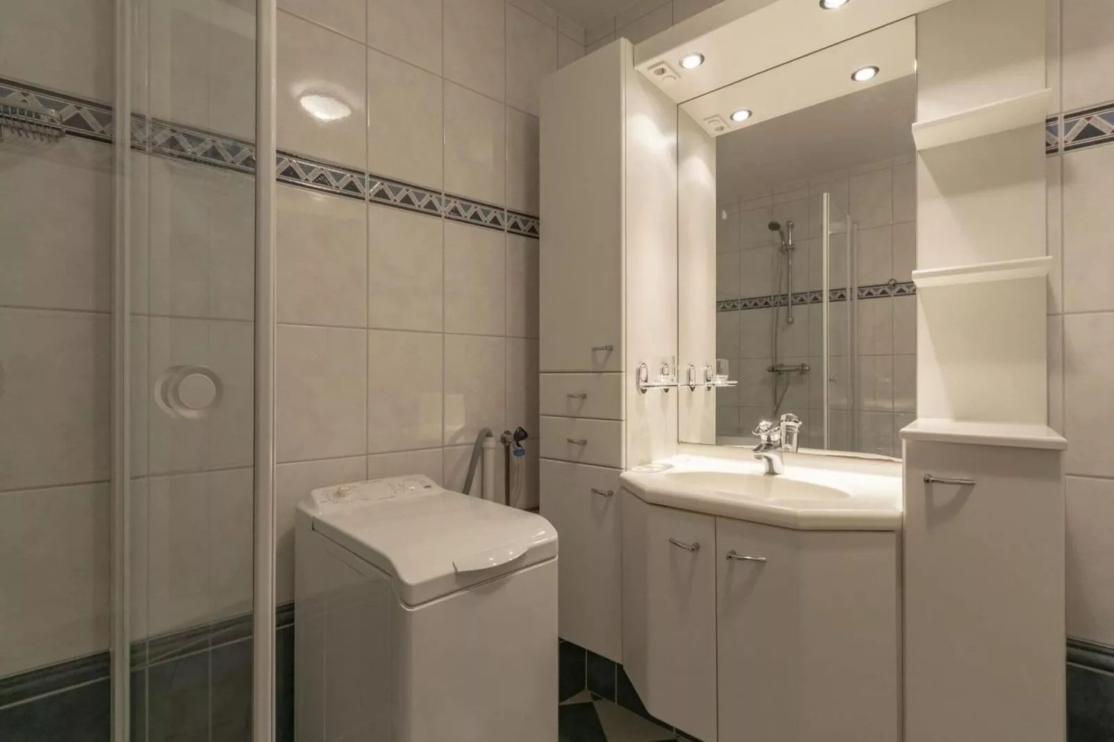 Wijde Blick 208-Bathroom