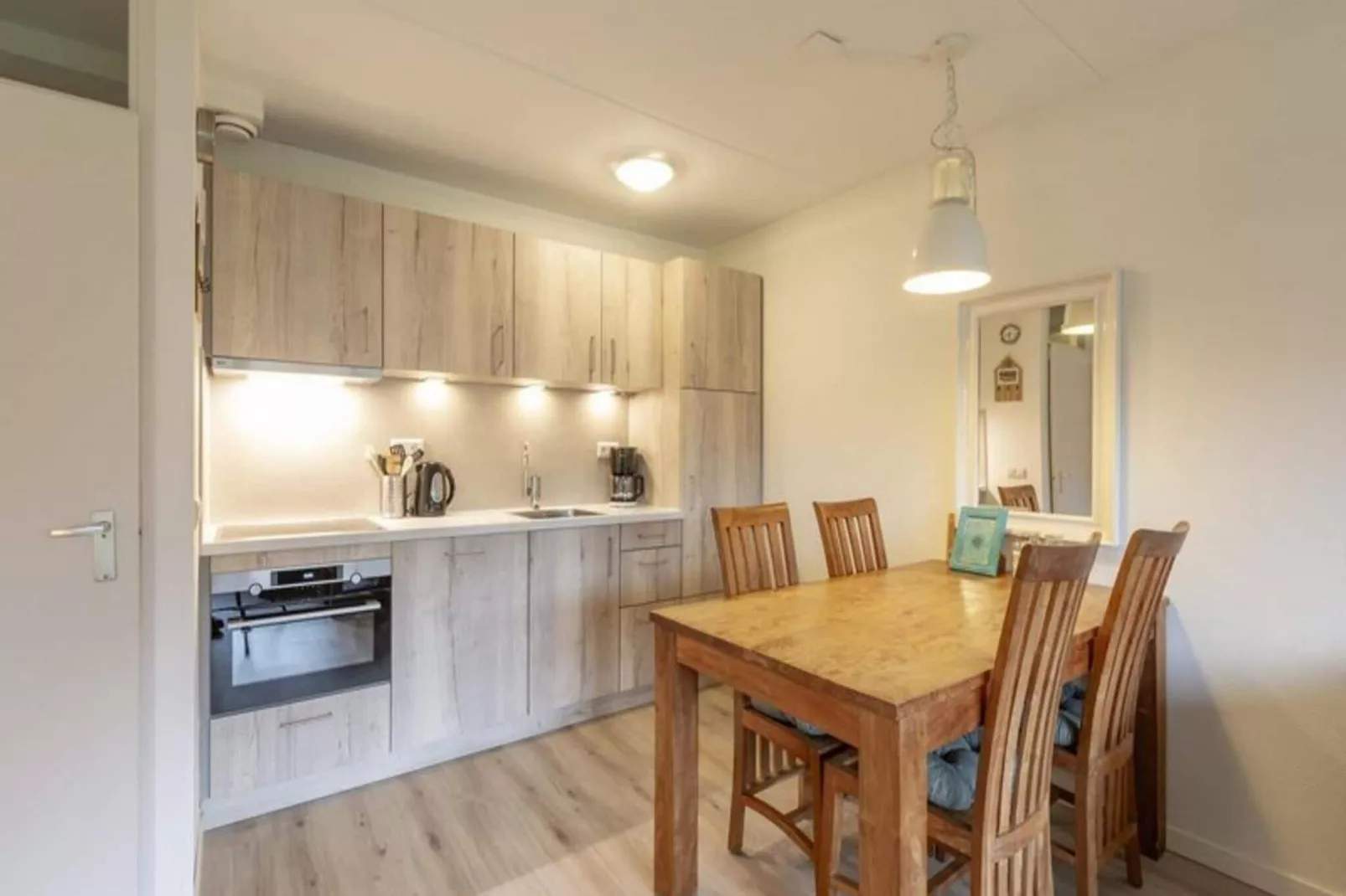Beach Appartement 07-Dining room