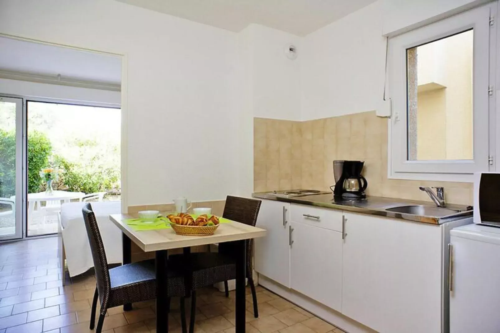 Apartments Motel Le Vieux Moulin Ile Rousse // Studio 2 pers-Kitchen