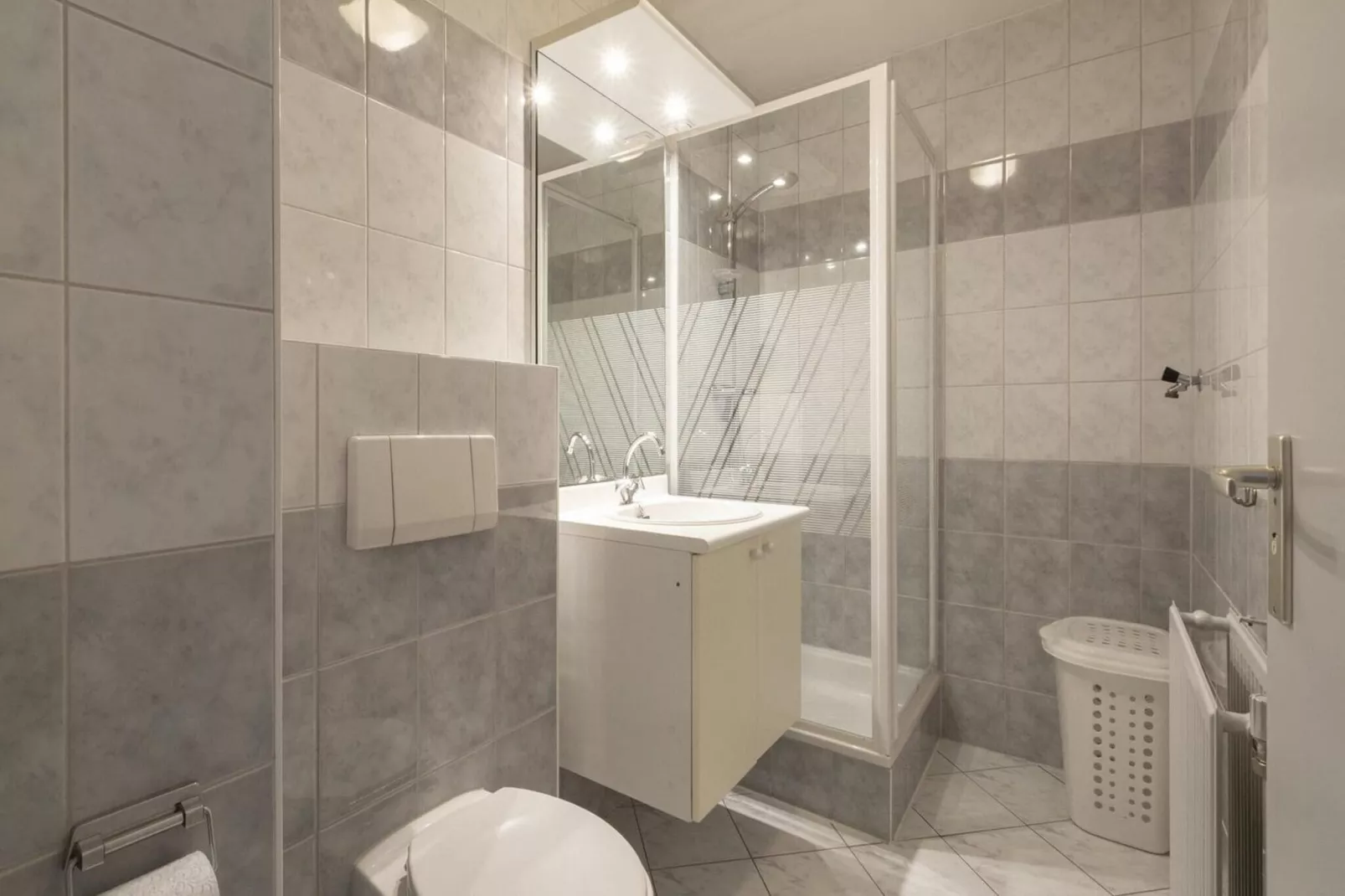 Strandslag 199-Bathroom