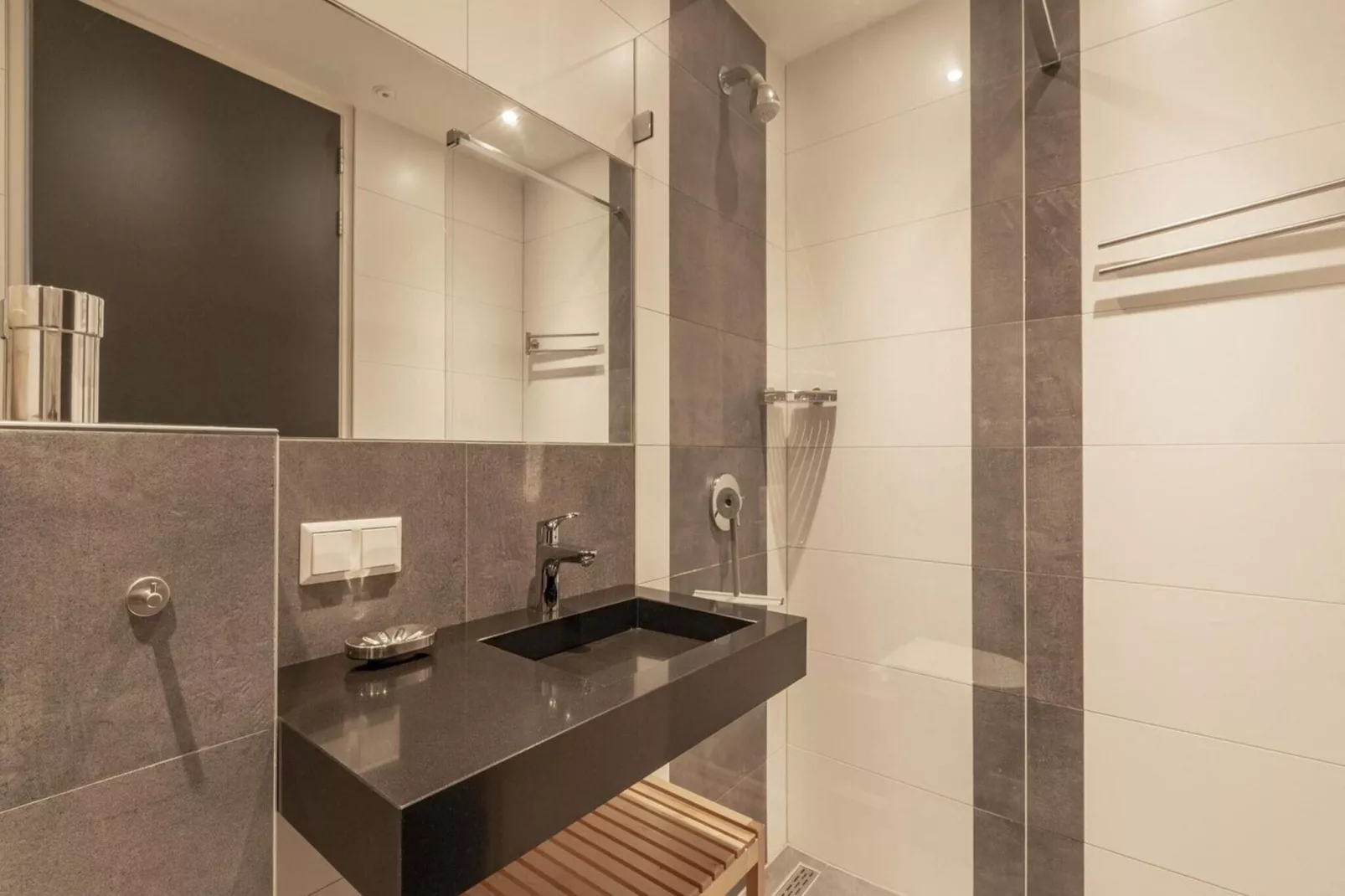 Strandhuis Uitwaayer-Salle de bain