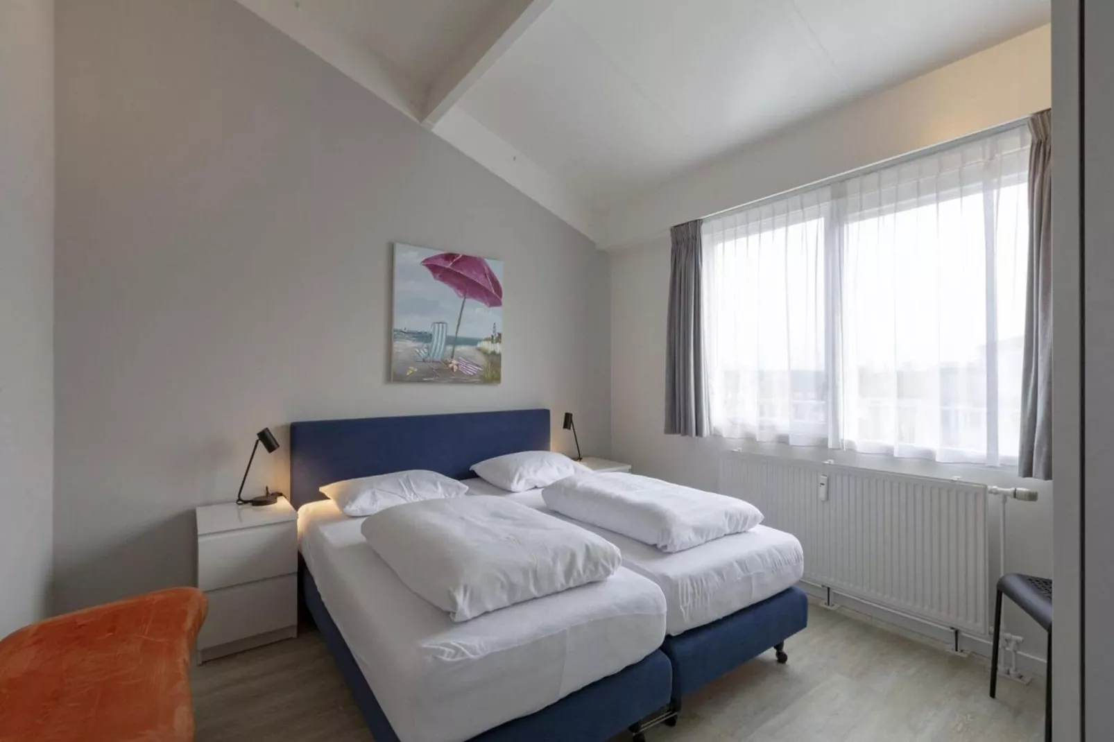Beach Appartement 35-Bedroom