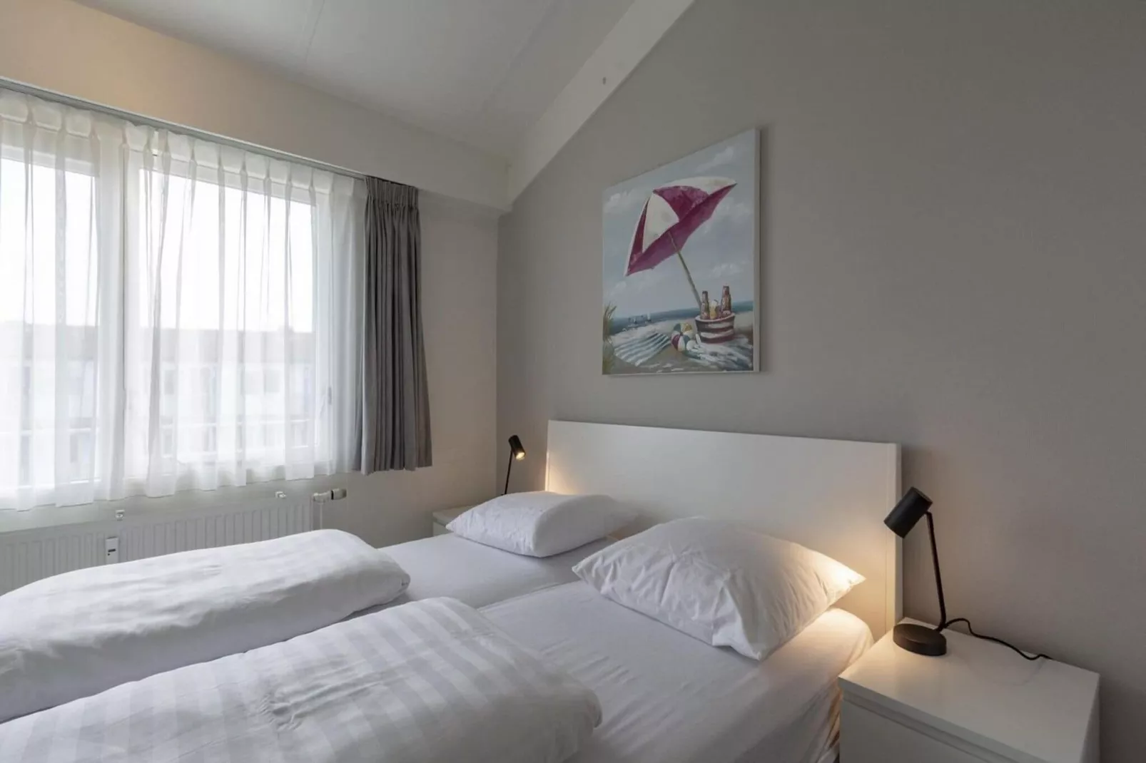 Beach Appartement 35-Bedroom