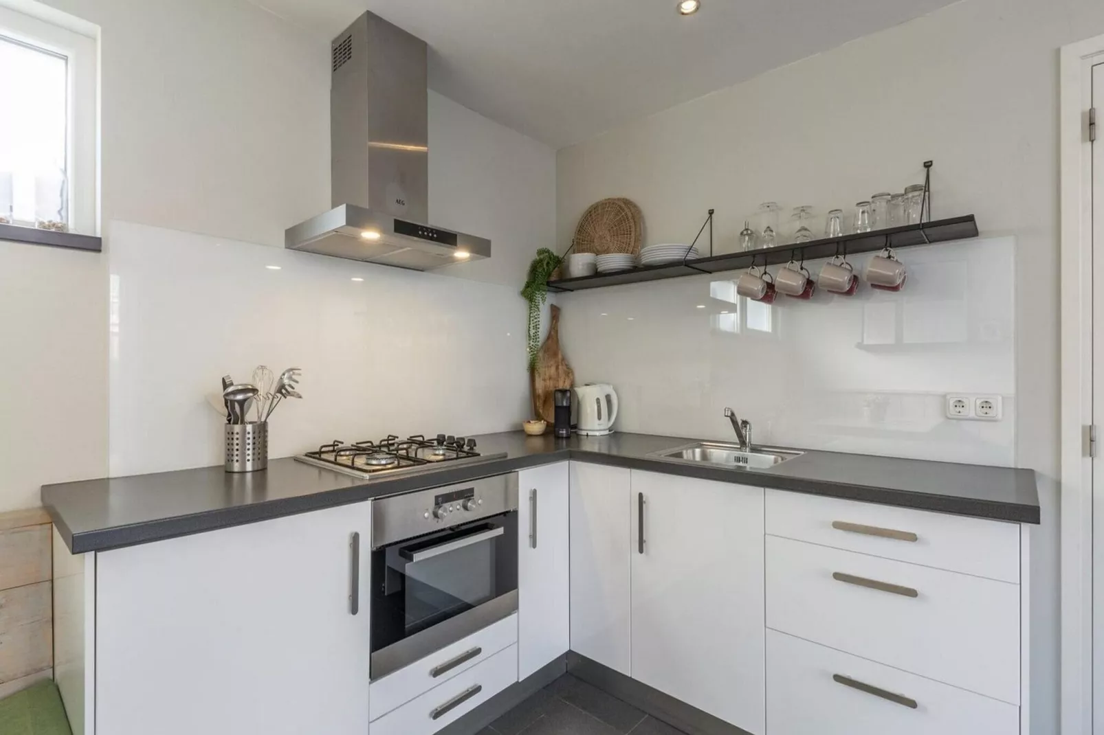 Duinroosweg 83-Kitchen