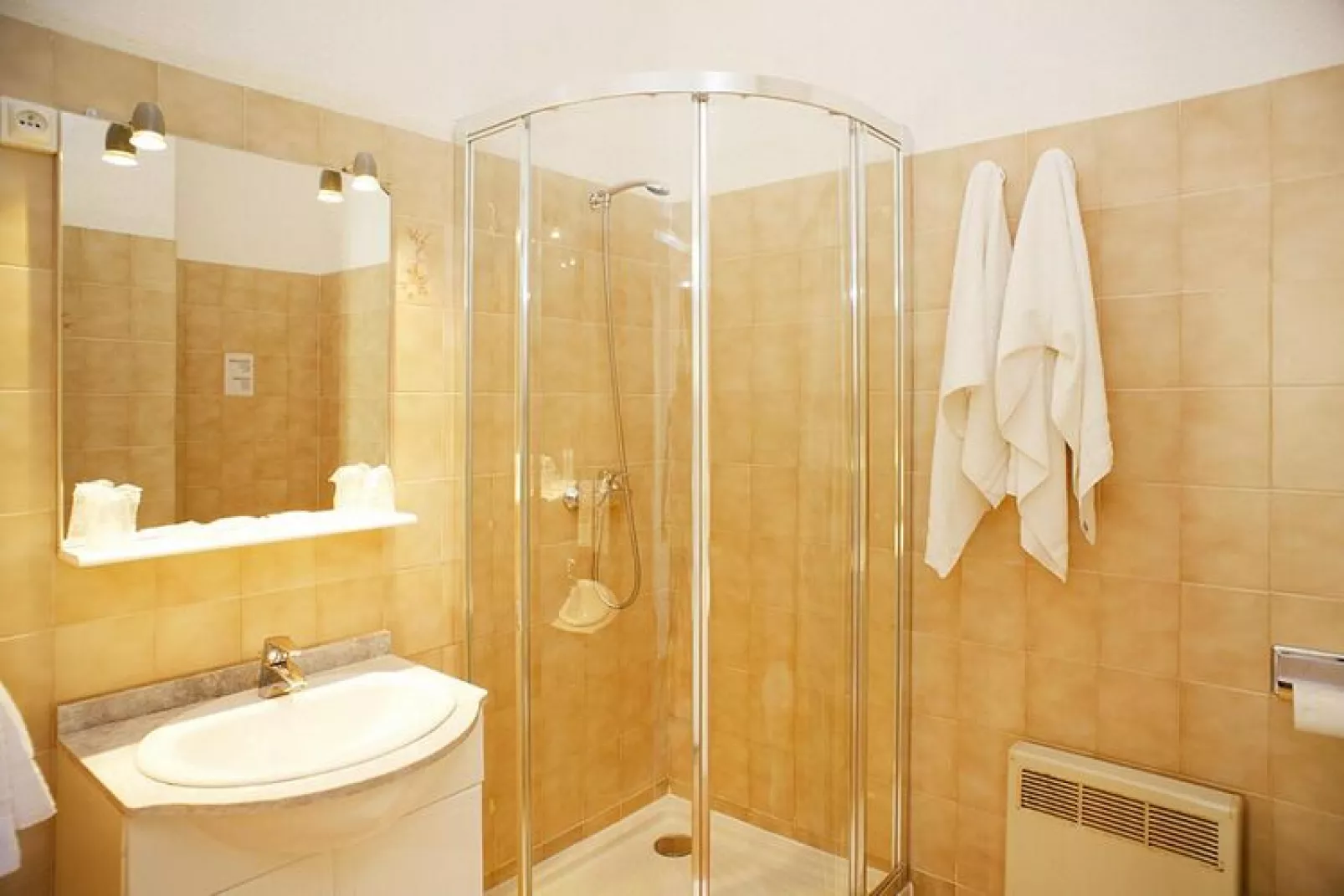 Apartments Motel Le Vieux Moulin Ile Rousse // Studio 2 pers-Bathroom