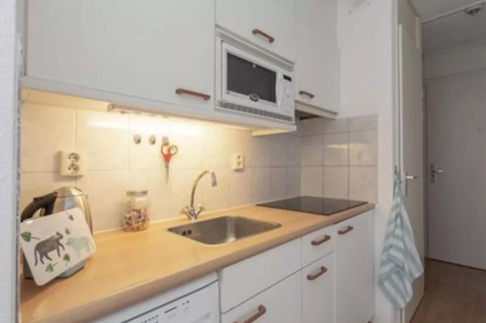 Strandslag 215-Kitchen