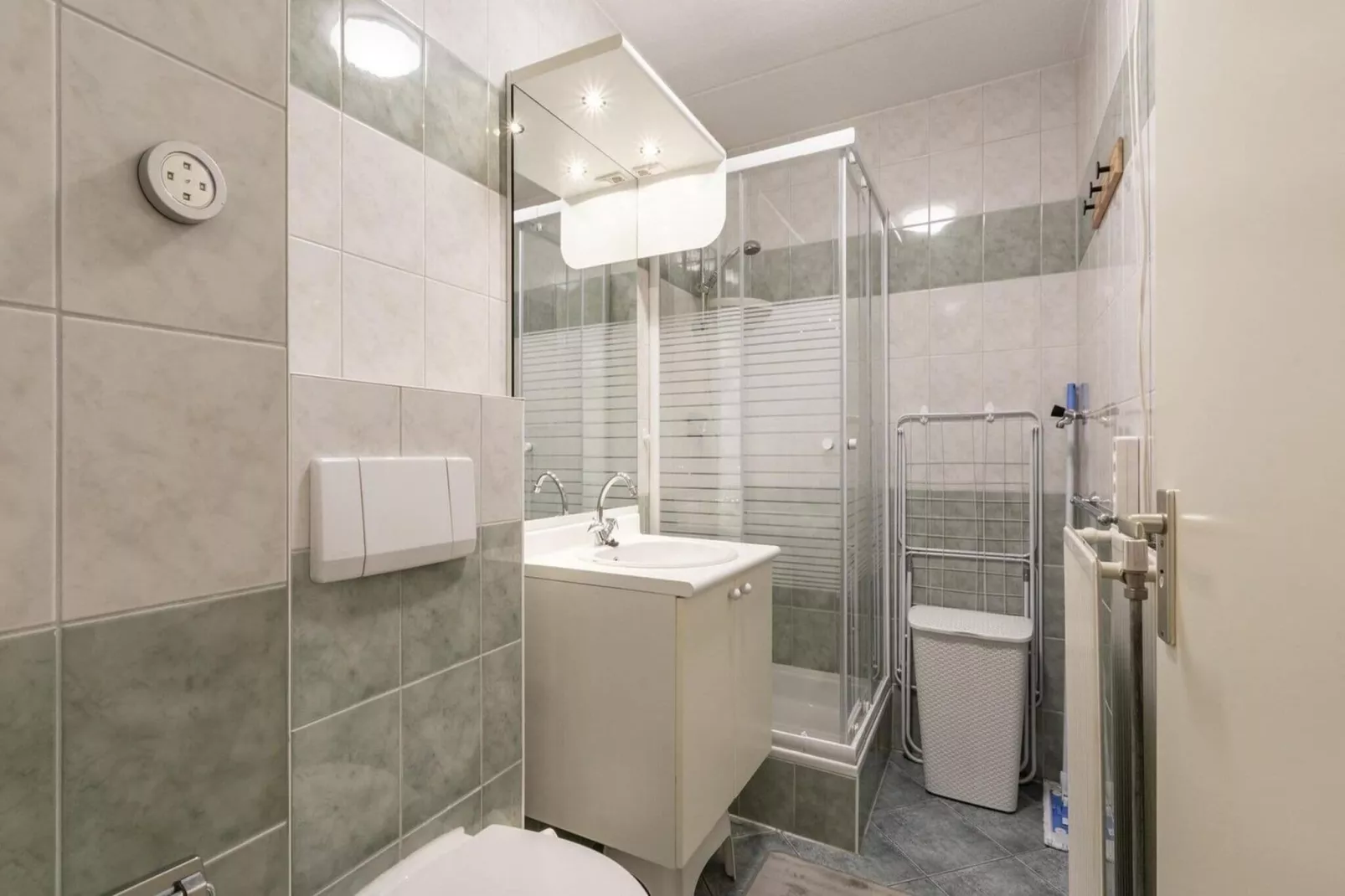 Strandslag 217-Bathroom