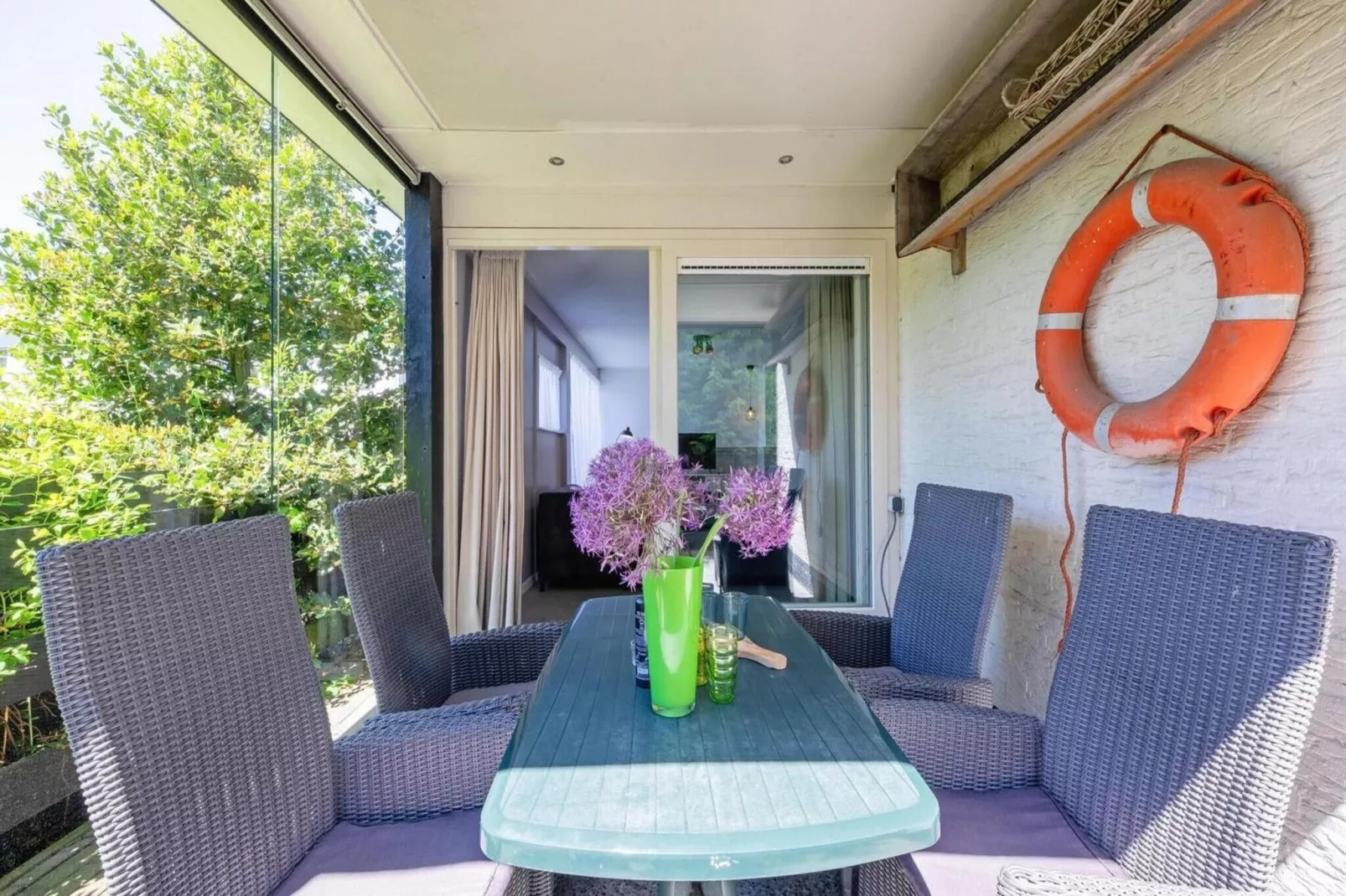 Strandhuys Oester-Living room