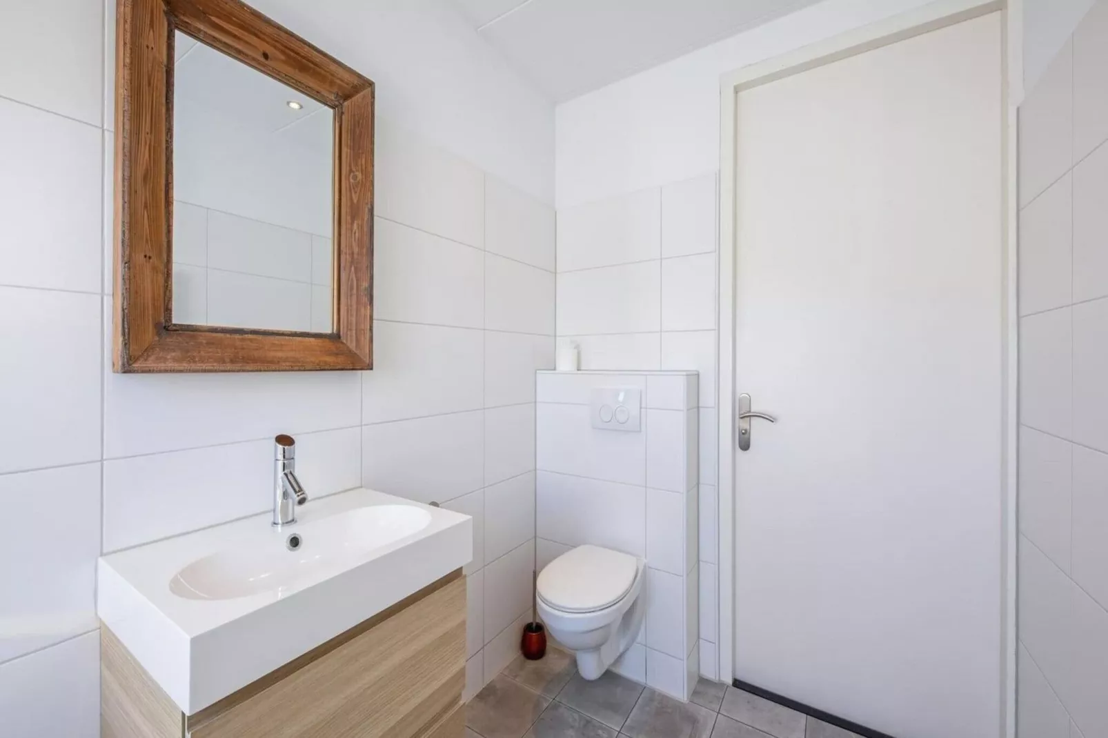 Strandhuys Oester-Bathroom