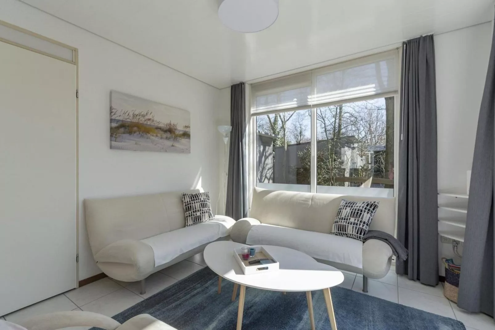 Campanula 52-Living room