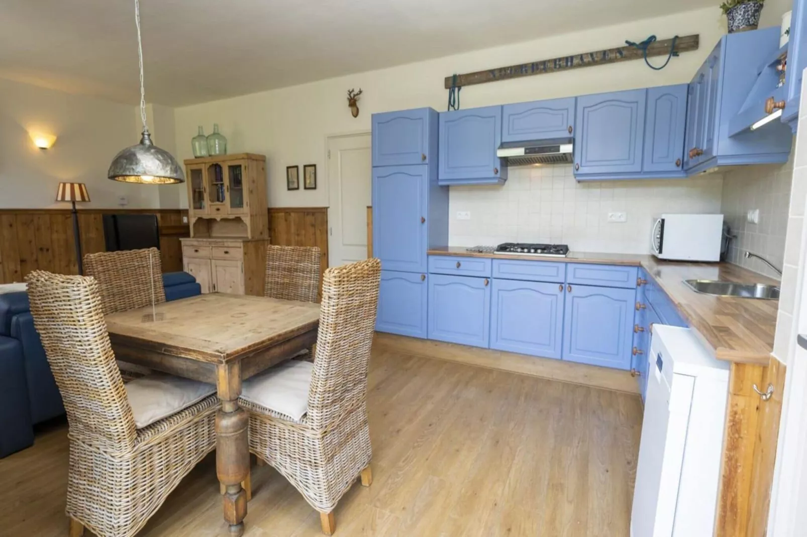 Strandhuys Schelp-Esszimmer