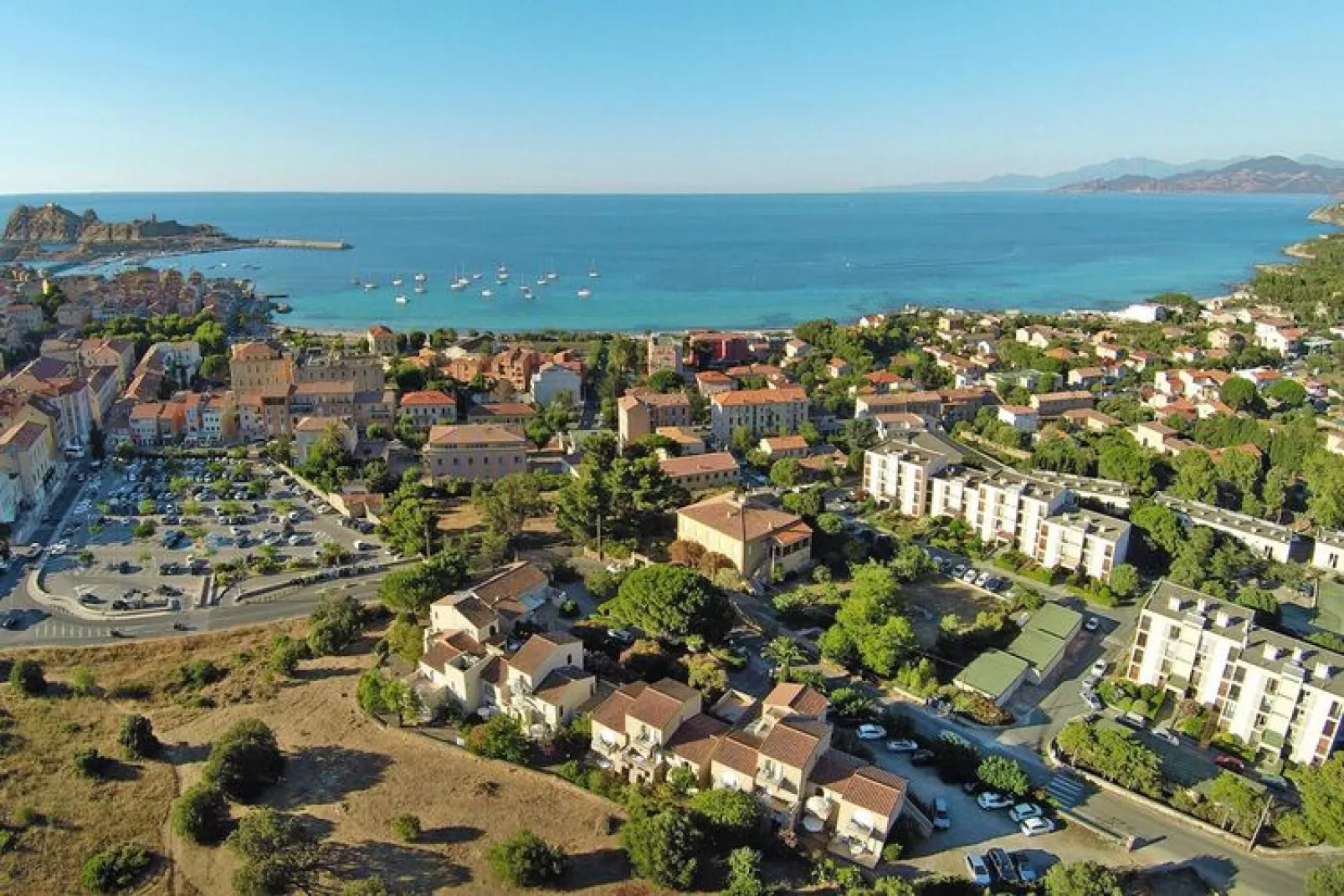 Apartments Motel Le Vieux Moulin Ile Rousse // Studio 2 pers-Exterior summer