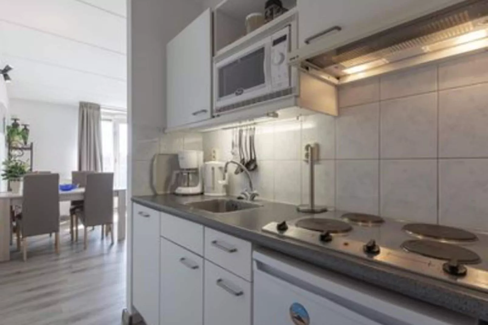 Strandslag 223-Kitchen