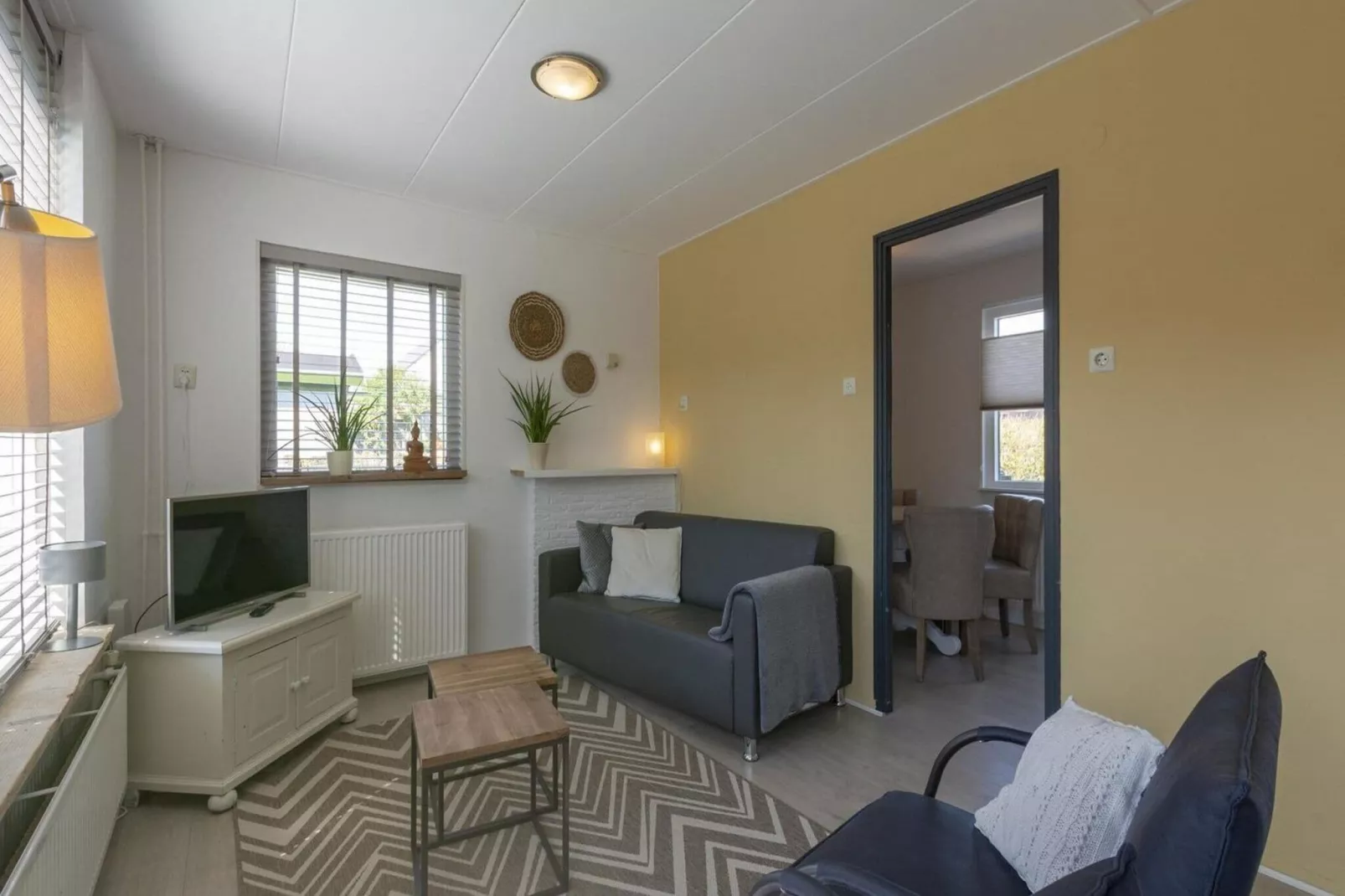 Effe Sprage-Living room