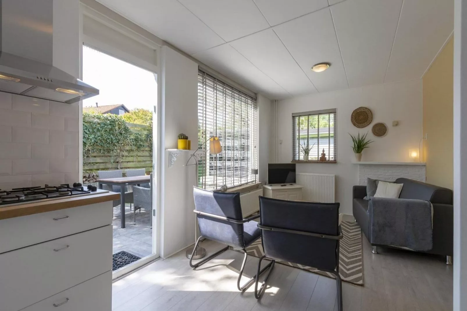 Effe Sprage-Living room