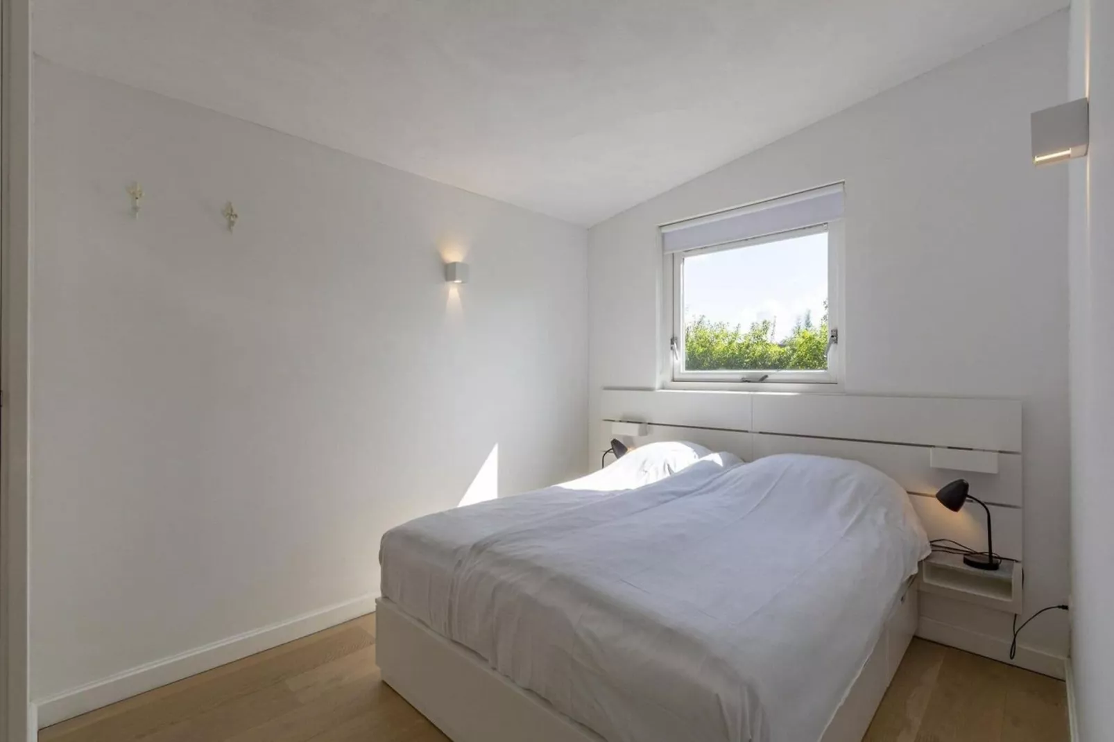 Eureka 109-Bedroom