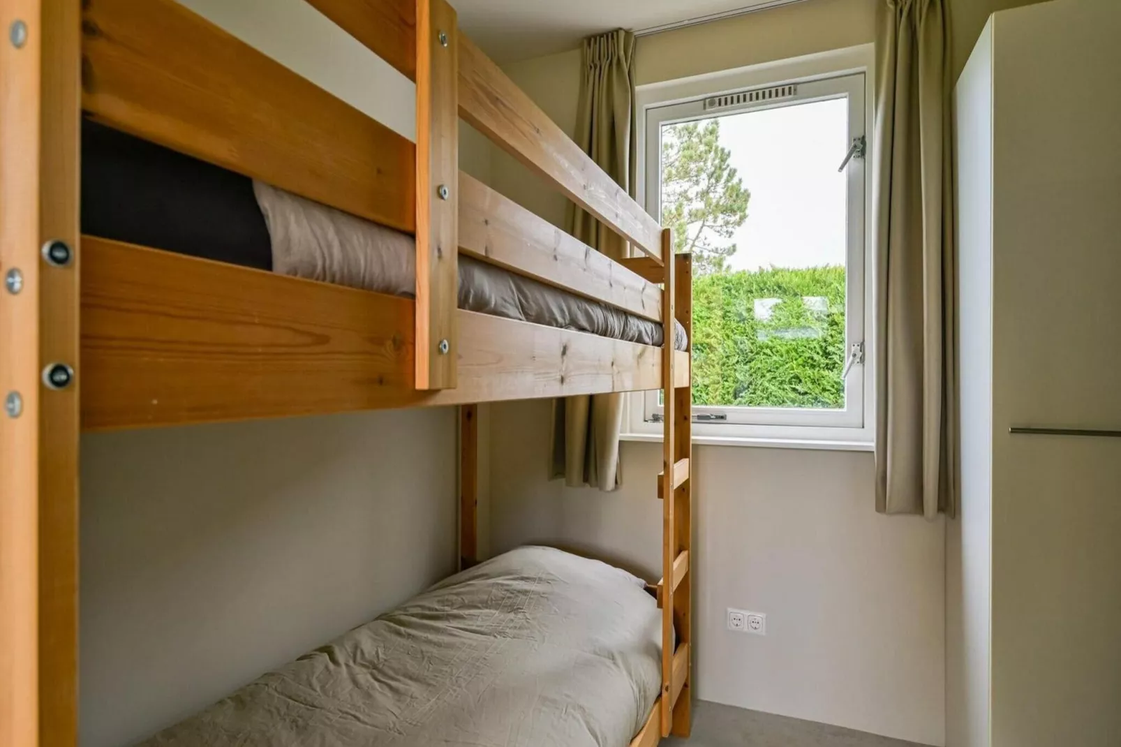 Eureka 36-Bedroom