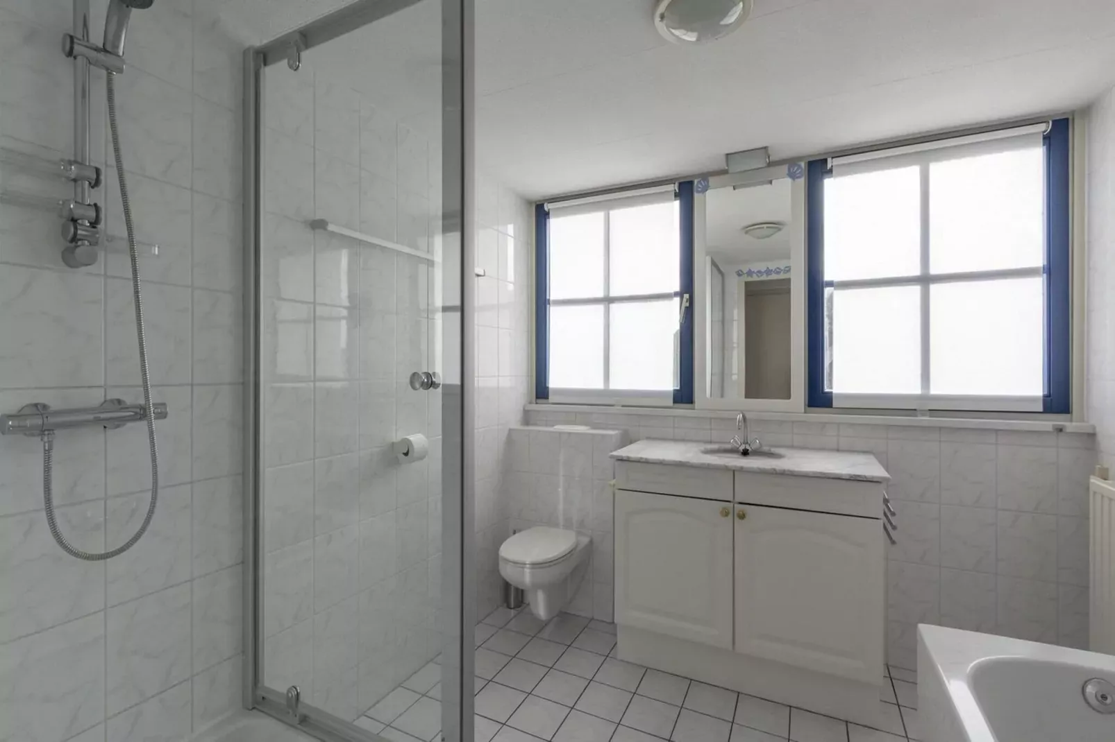 De Buitenplaats 100-Bathroom