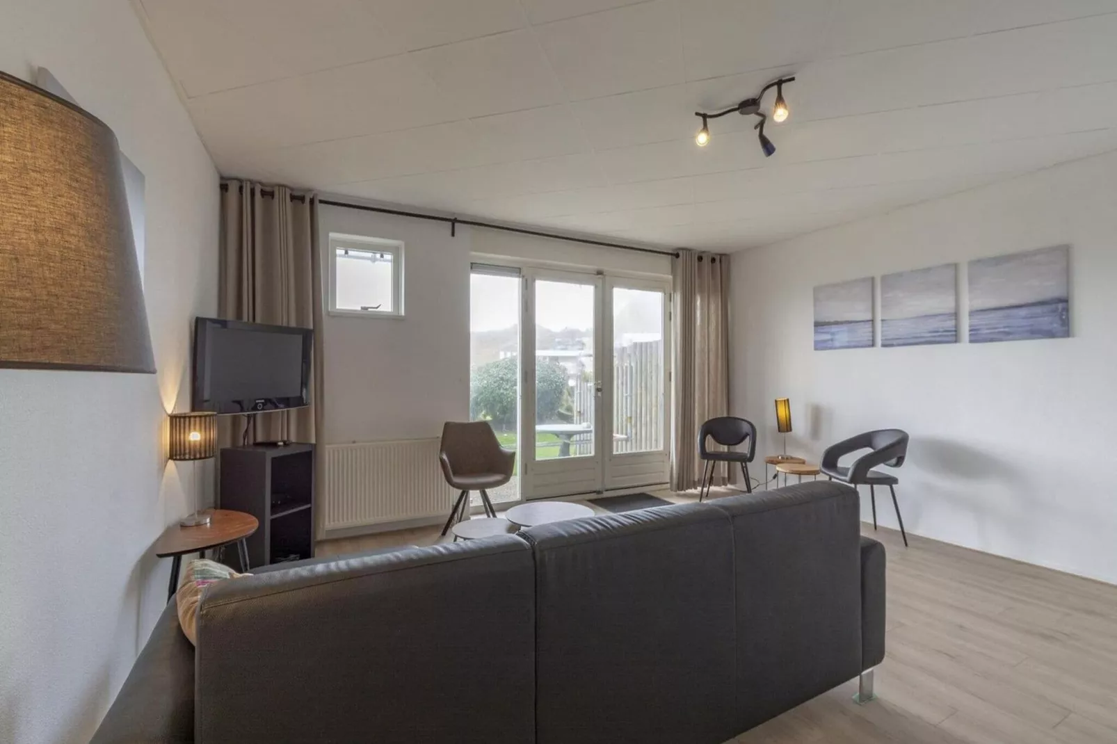 Strandslag 95-Living room