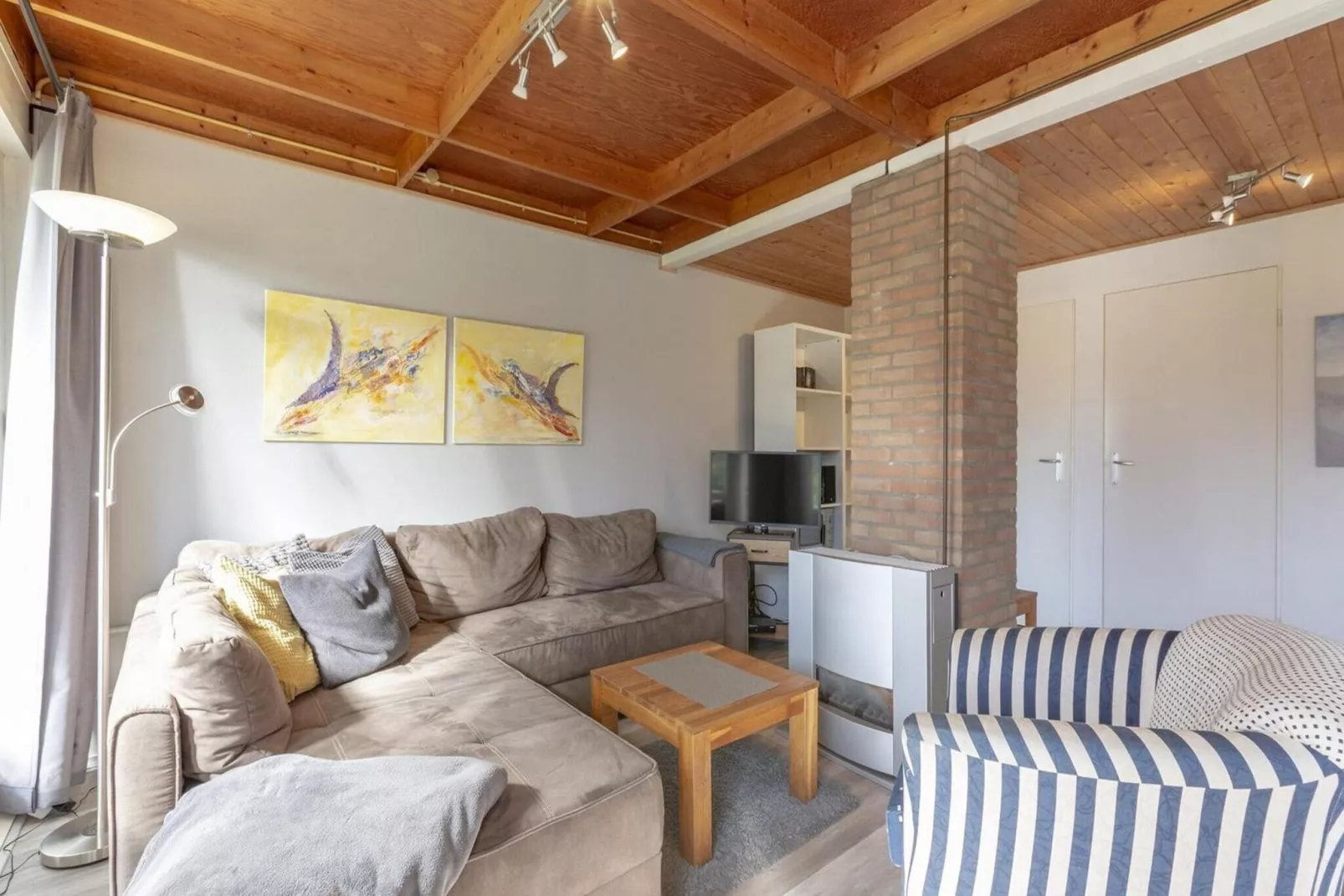 Garnekuul 18-Living room