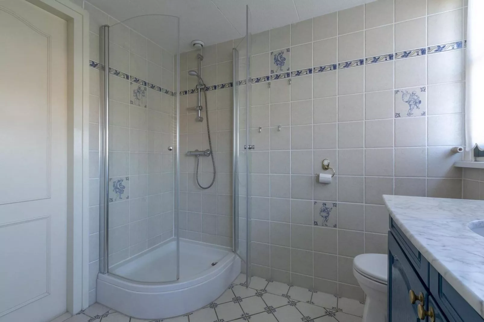 De Buitenplaats 37-Bathroom