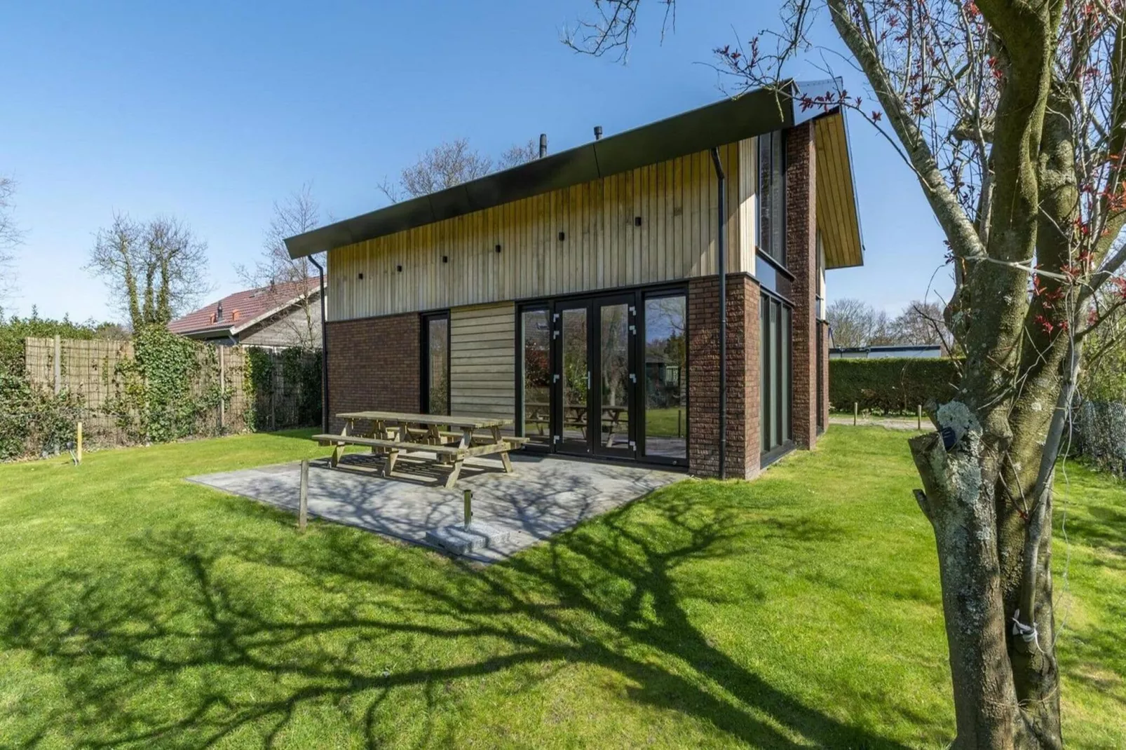 Luxe Villa Keizerskroon - Keizerkroon 63-Exterior summer