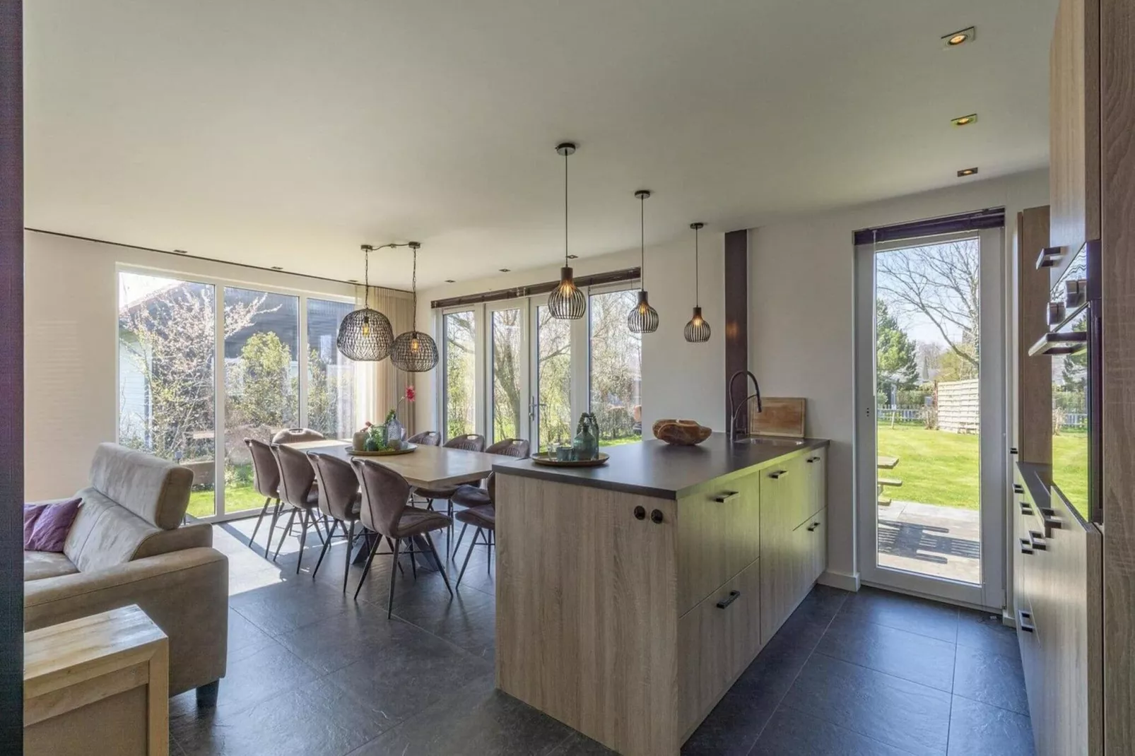 Luxe Villa Keizerskroon - Keizerkroon 63-Kitchen