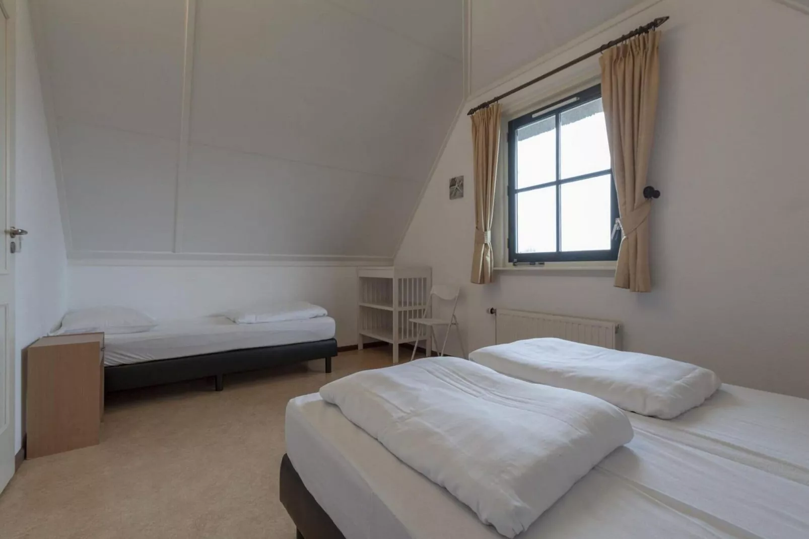 De Buitenplaats 97-Bedroom