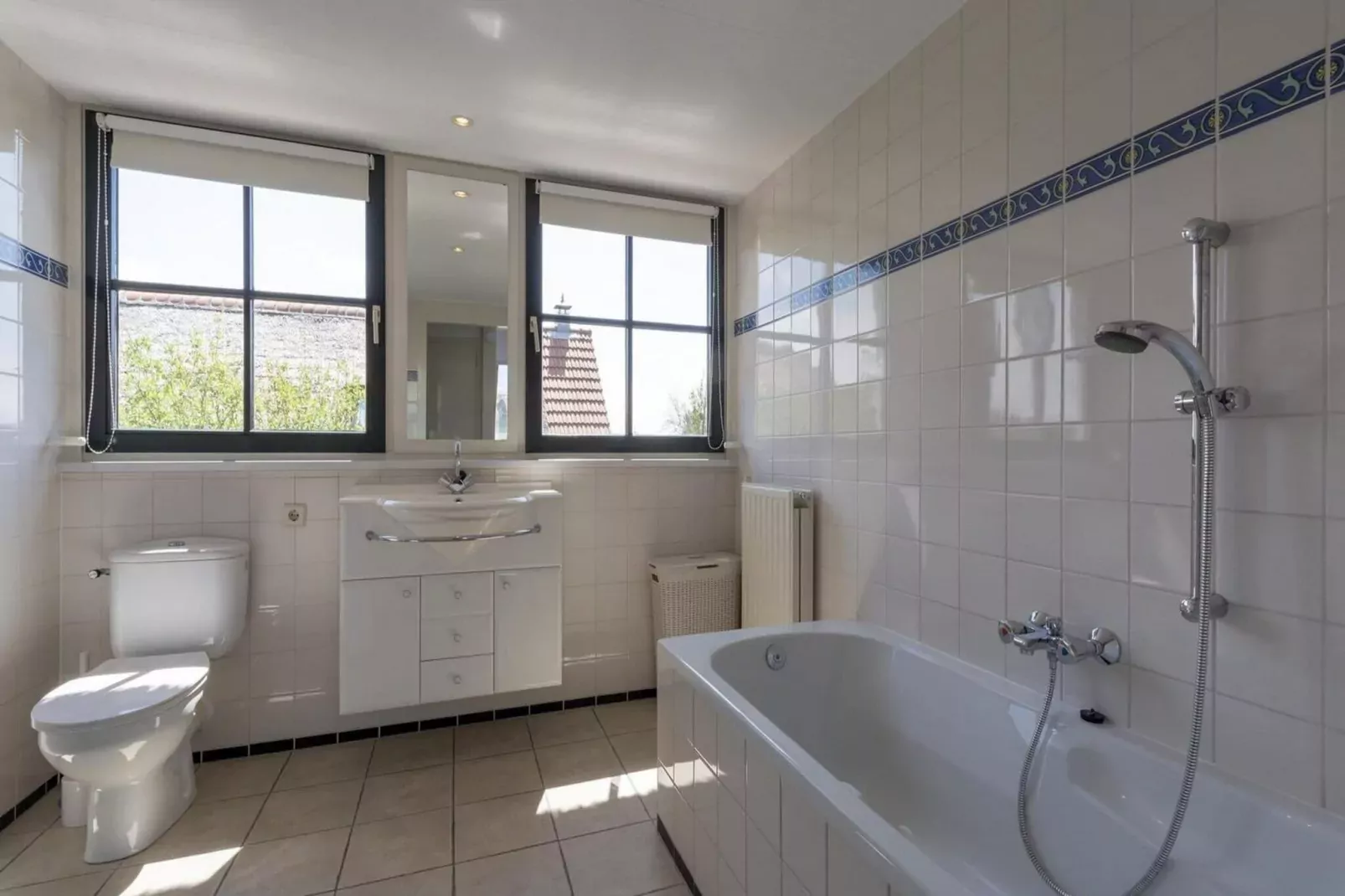 De Buitenplaats 98-Bathroom