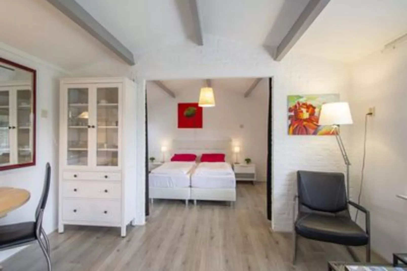 Garnekuul 38-Bedroom