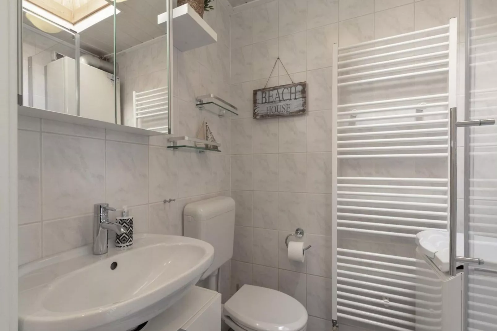 Garnekuul 44-Bathroom
