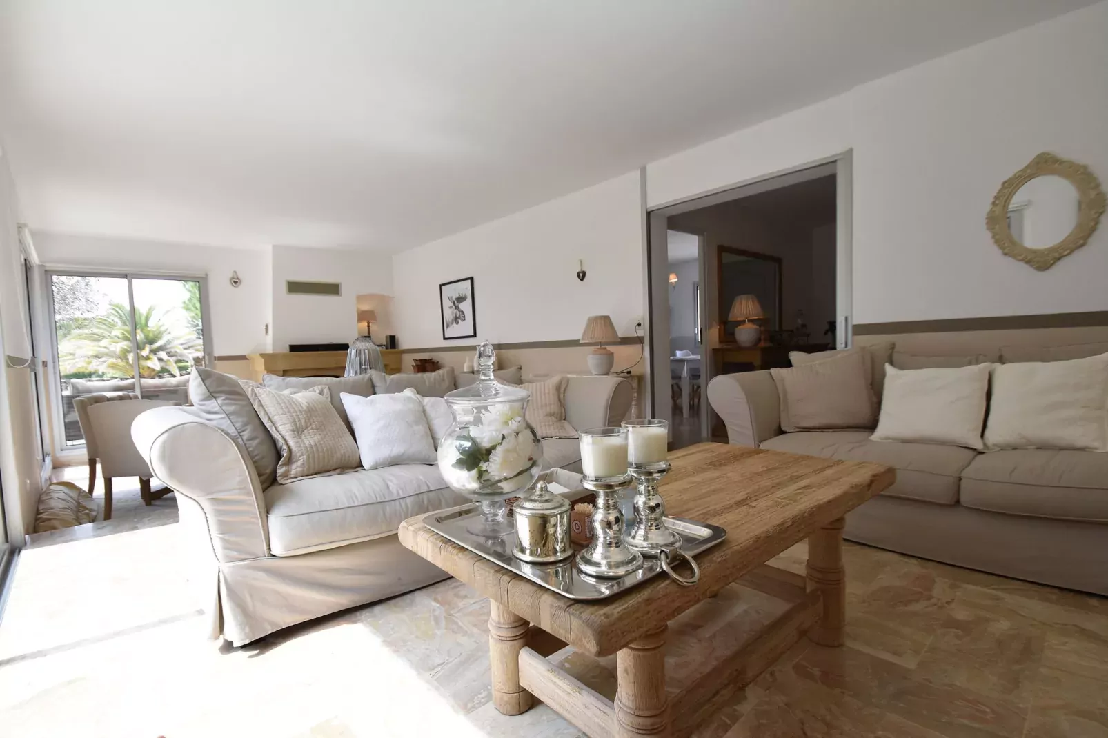 Stylish Villa in South of France with Private Swimming Pool-Living room