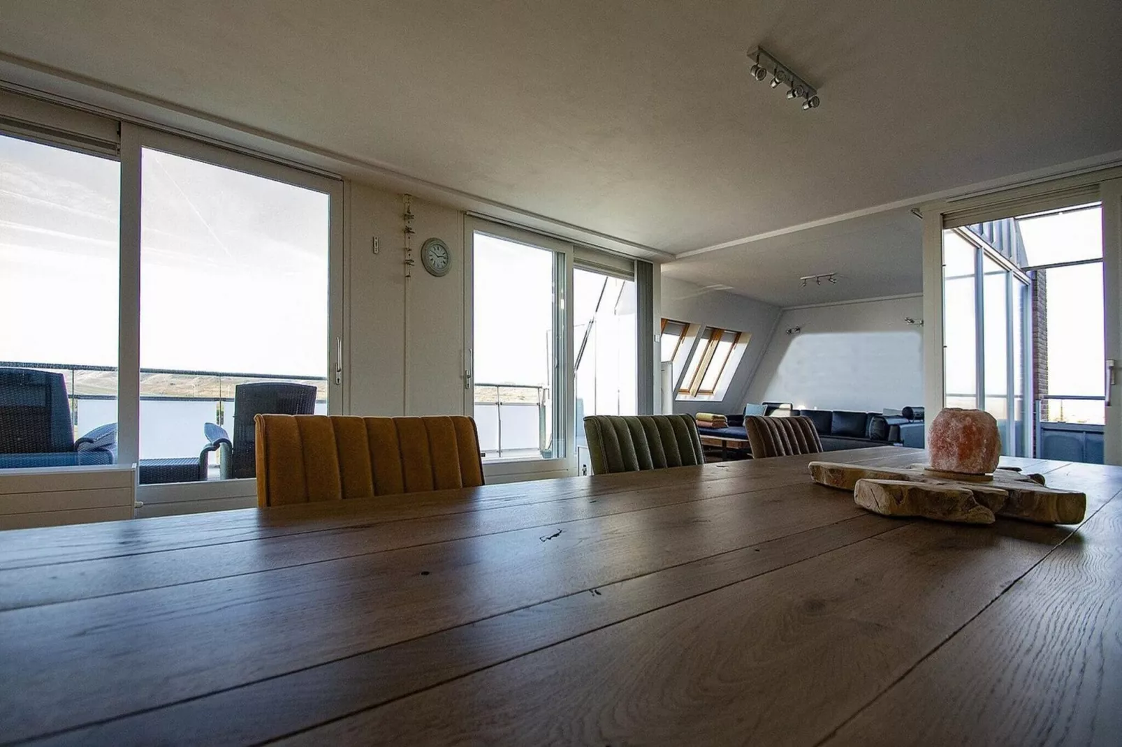 Duinerei C301/C302-Dining room