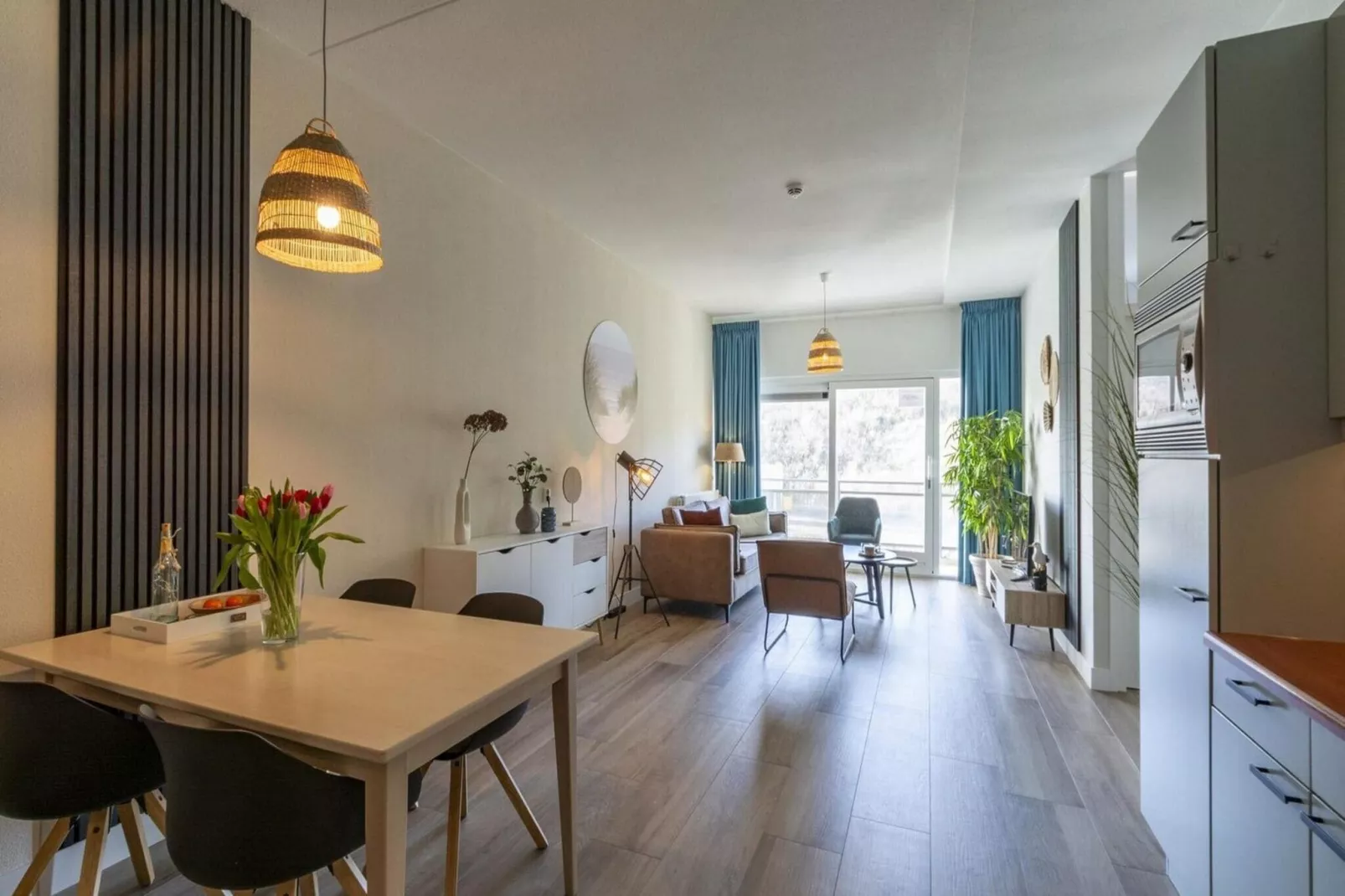 Wijde Blick 112-Dining room