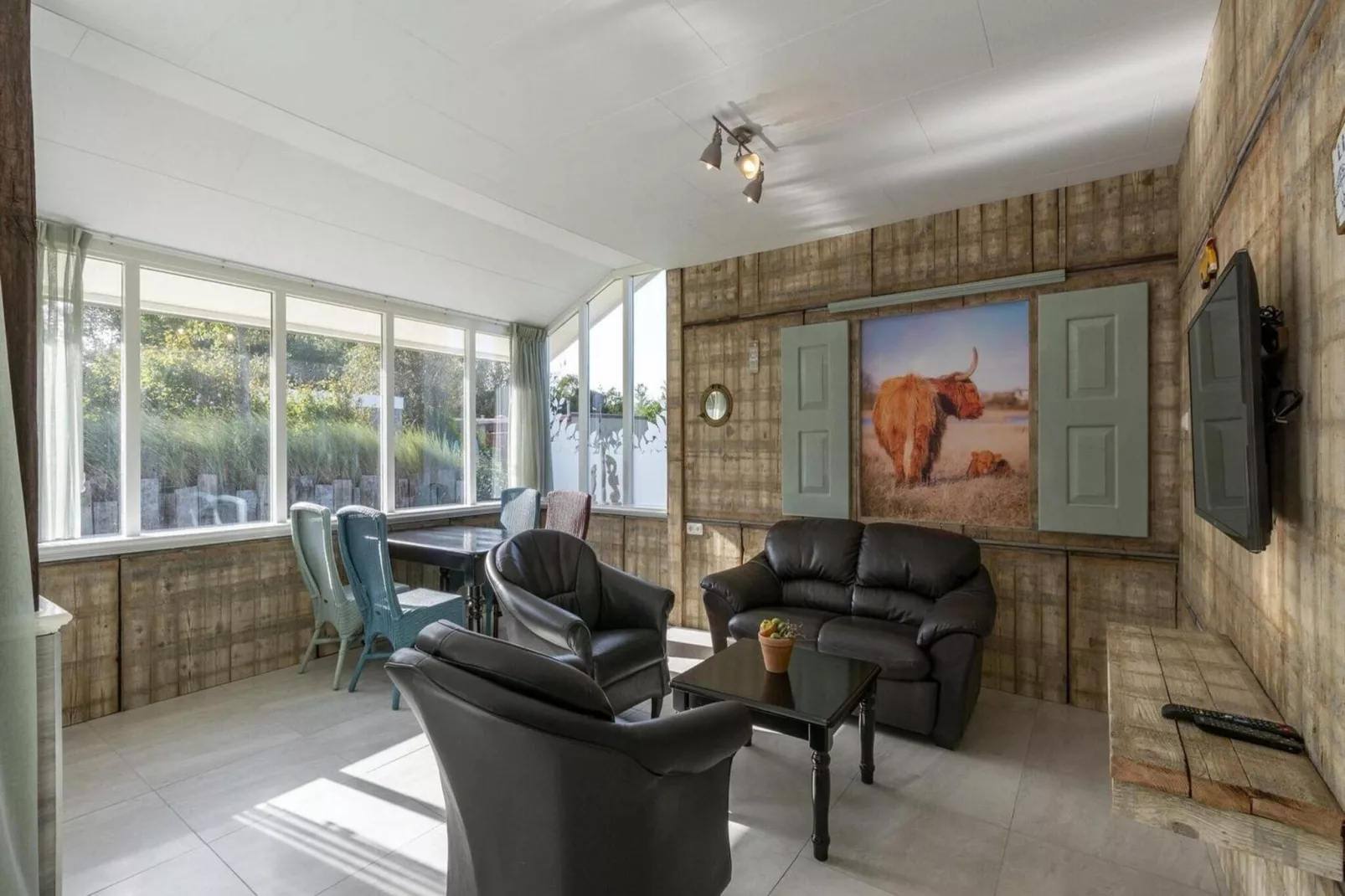 Garnekuul 90-Living room