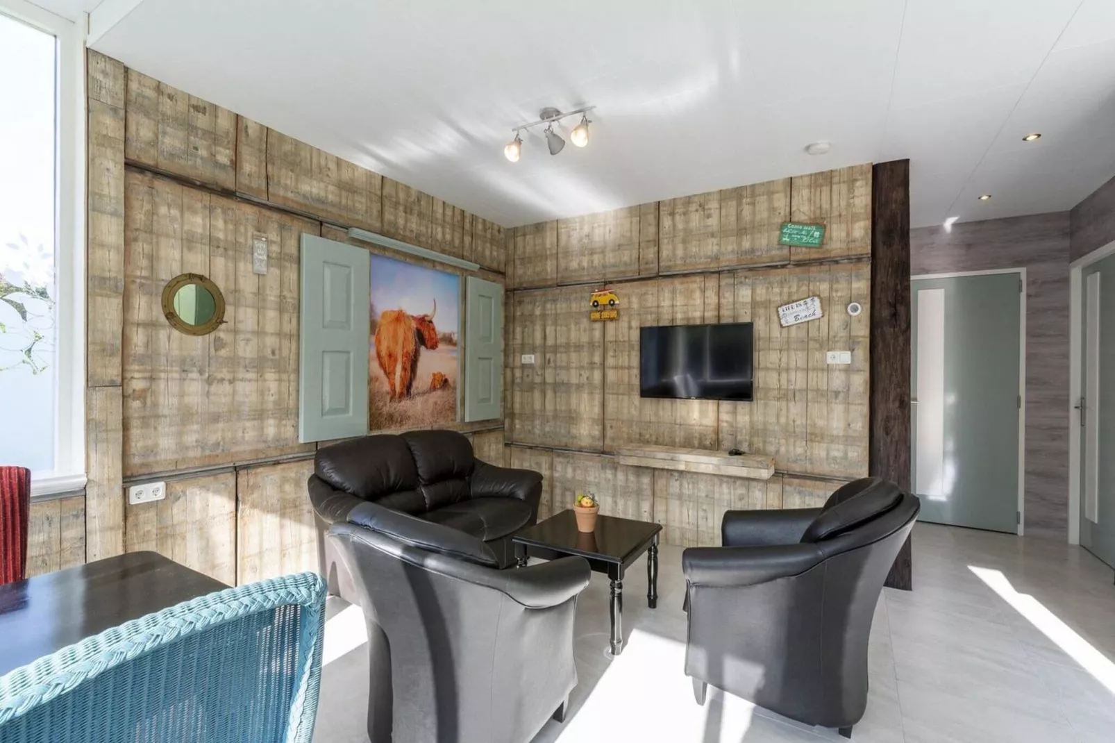 Garnekuul 90-Living room