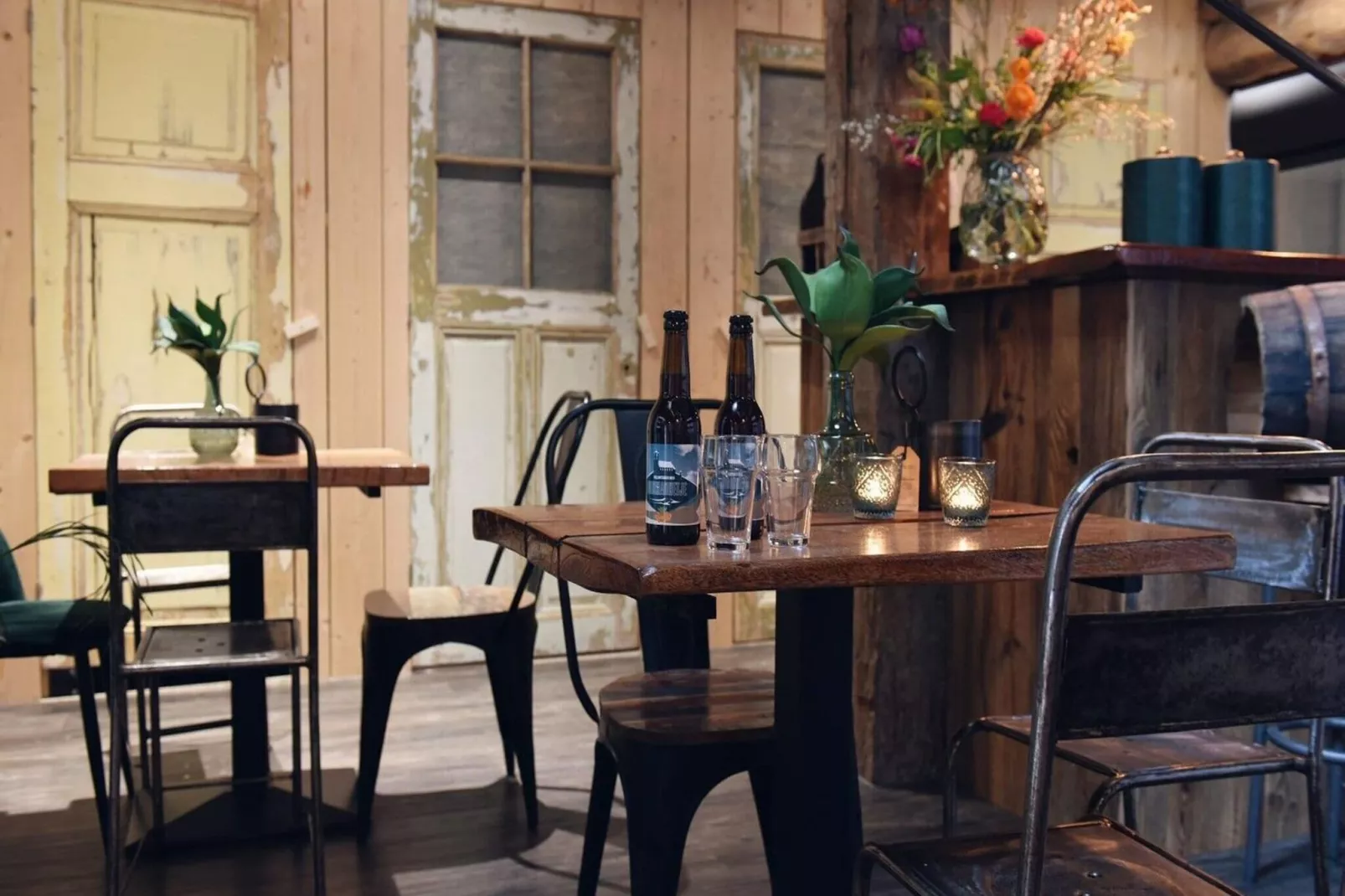 Hoeve Landzicht-Dining room