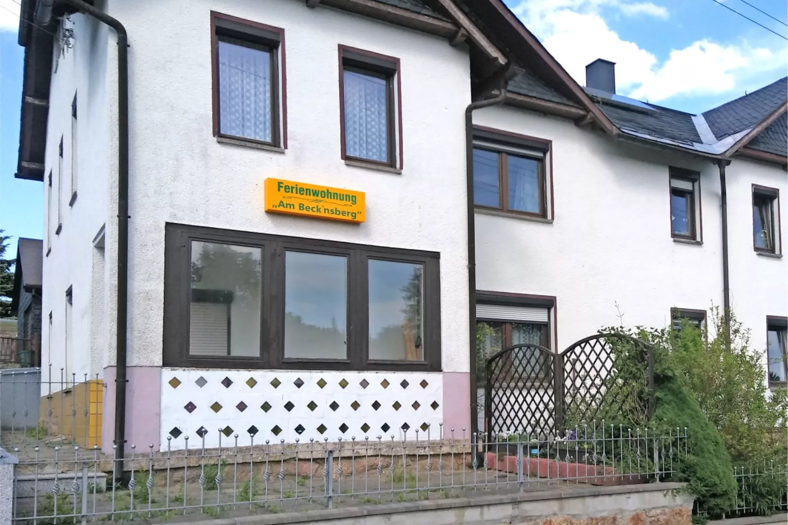 Tannenbergsthal-Exterior summer