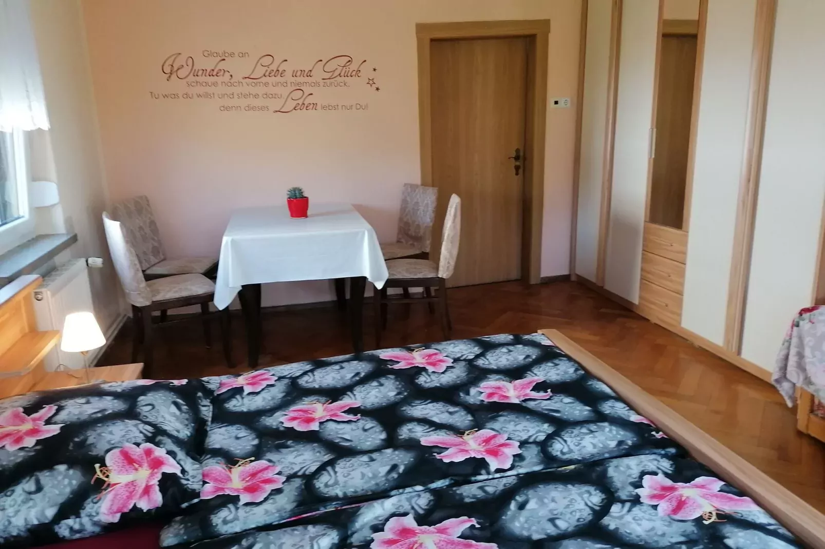 Tannenbergsthal-Bedroom