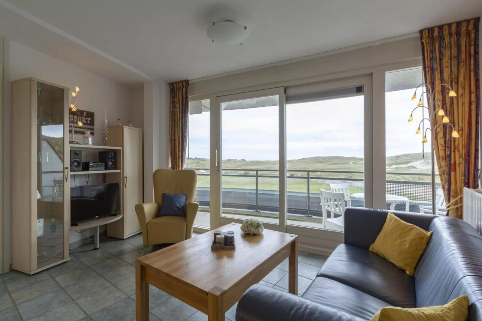 Wijde Blick 206-Living room