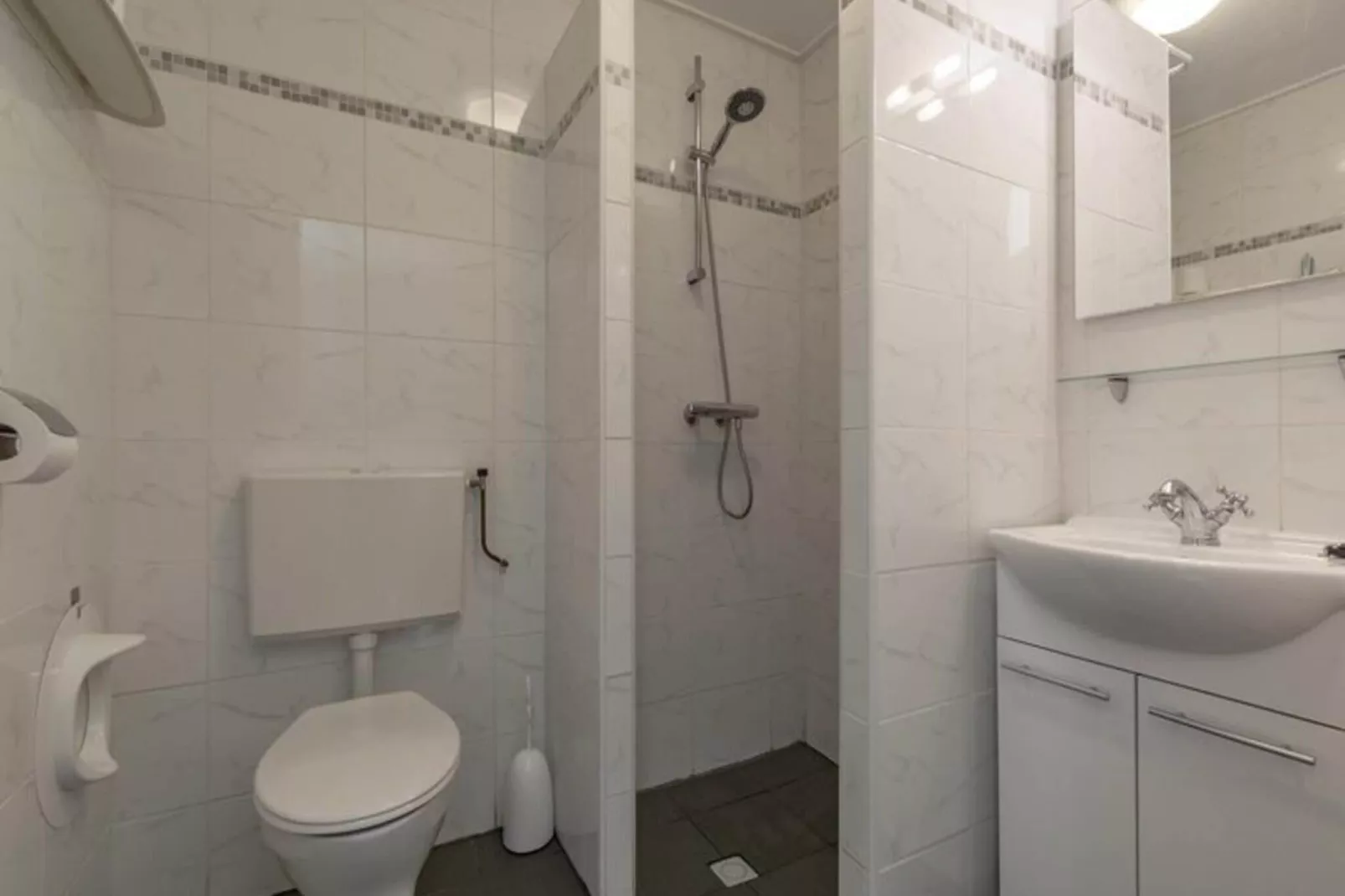 Hofstee 18-Bathroom