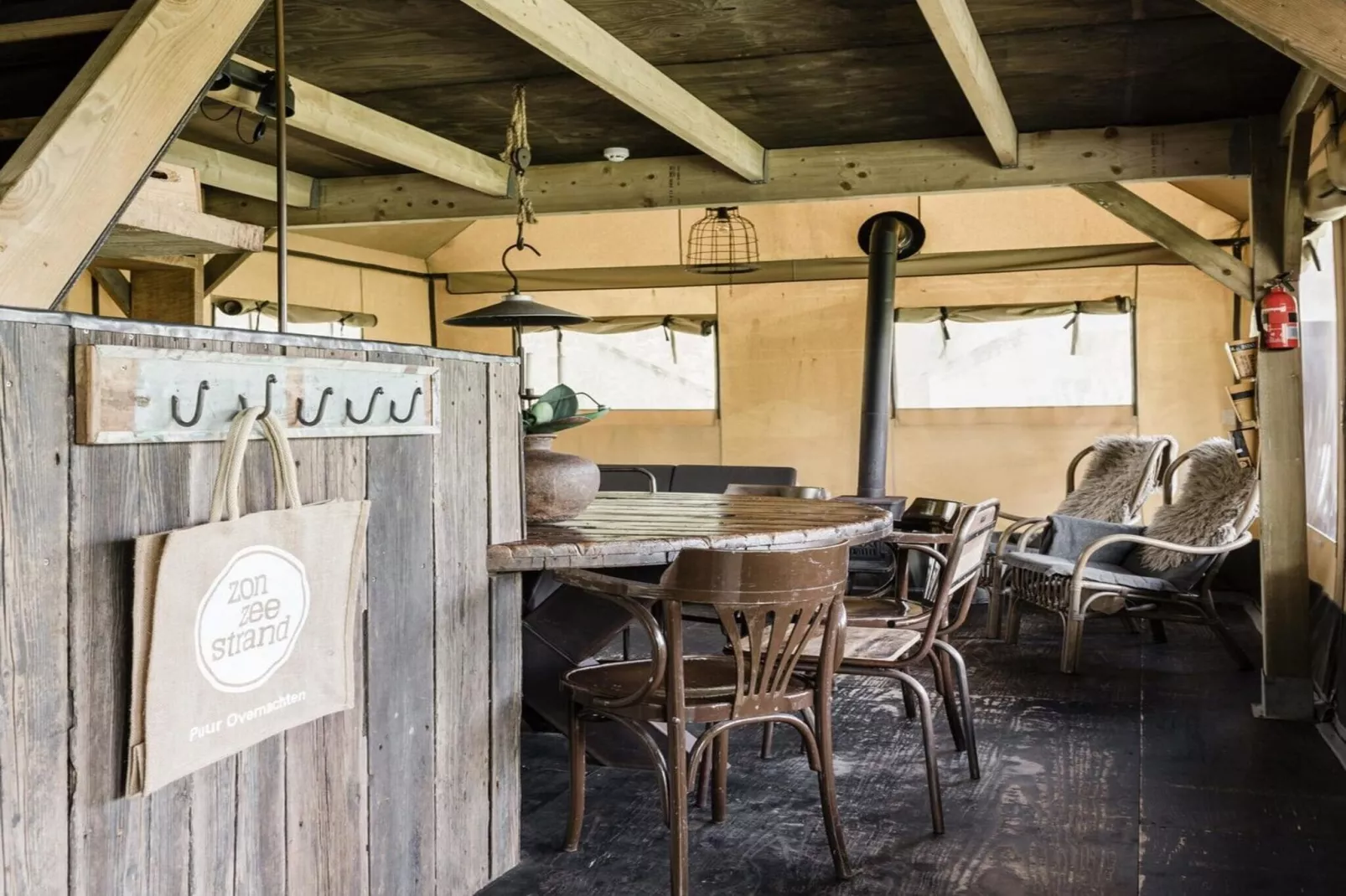 Wood Lodge Luxe - Duynpark-Dining room