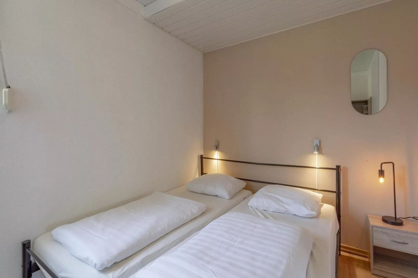 Keizerskroon 58-Bedroom