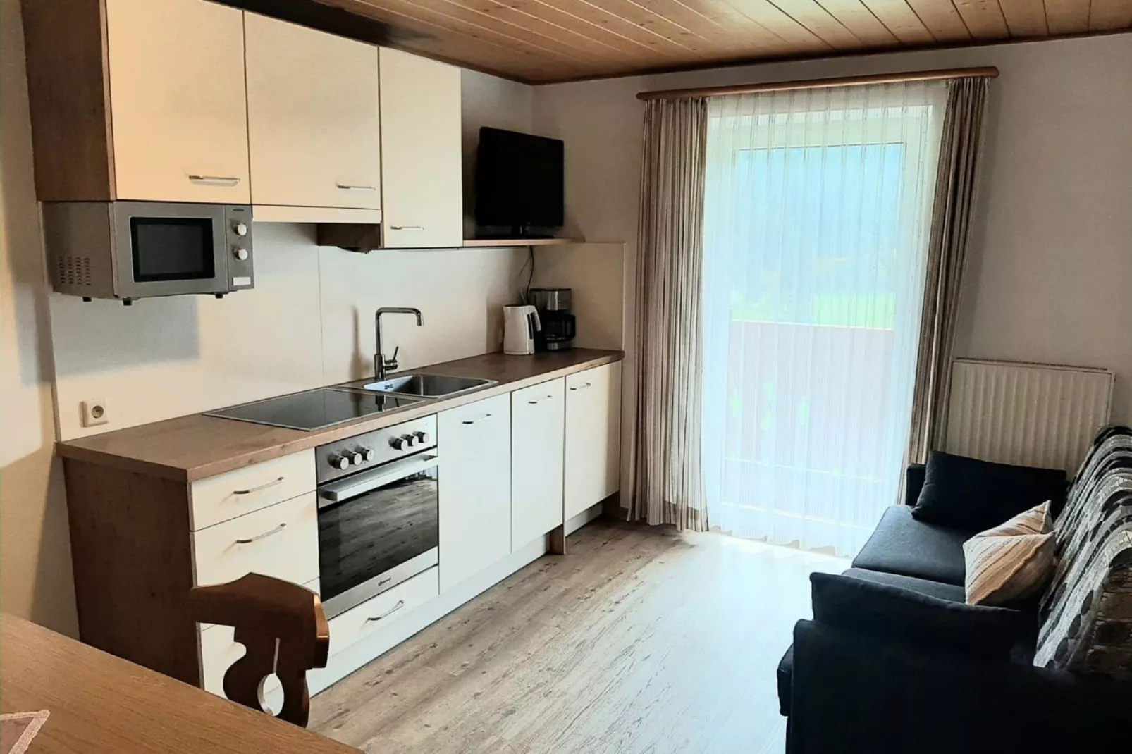 Hubergut - Ferienwohnung Simone-Kitchen