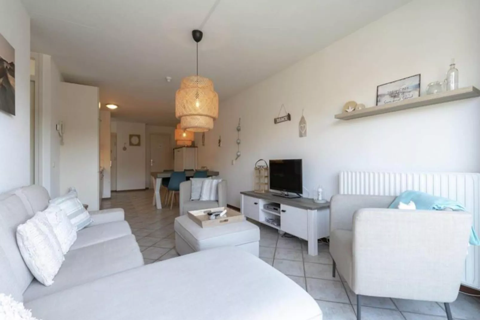 Wijde Blick 212-Living room