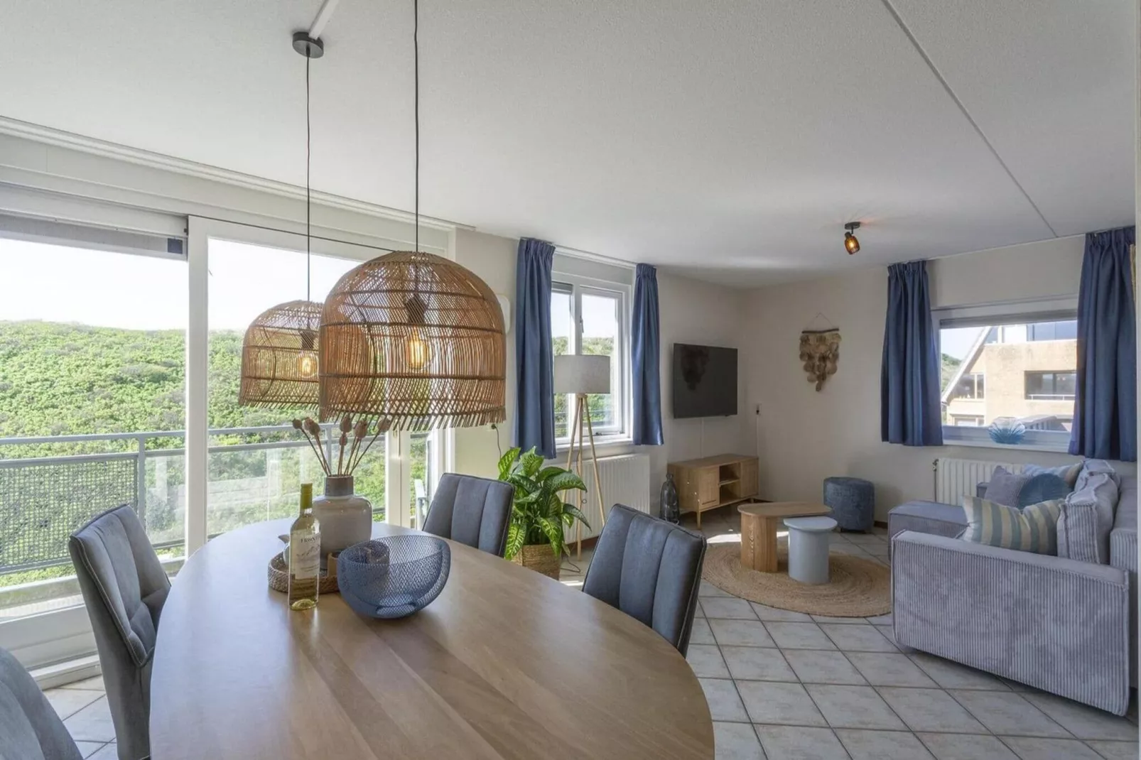 Wijde Blick 311-Dining room