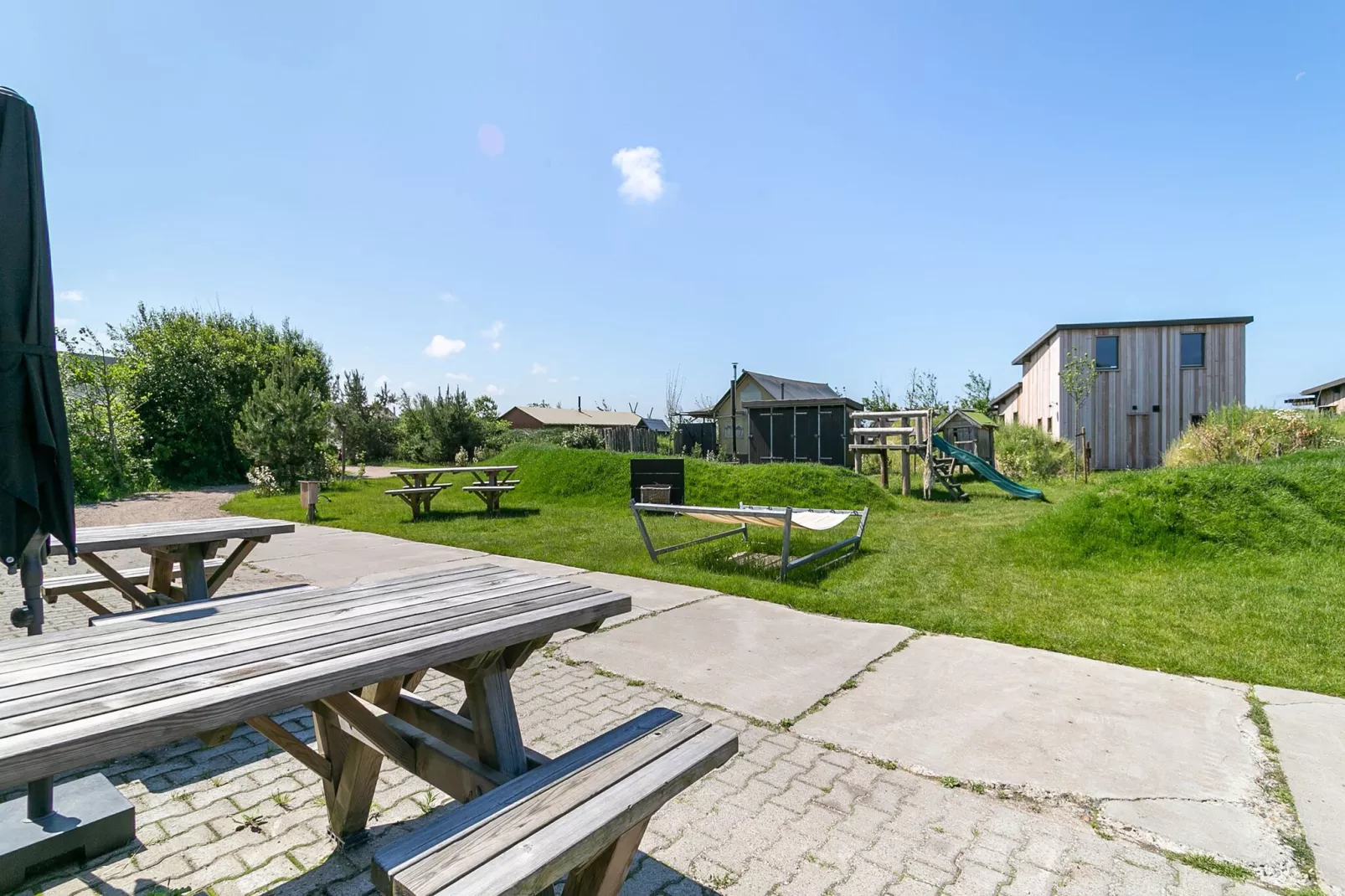 Juttershut Duynpark - Callantsoog-Gärten Sommer