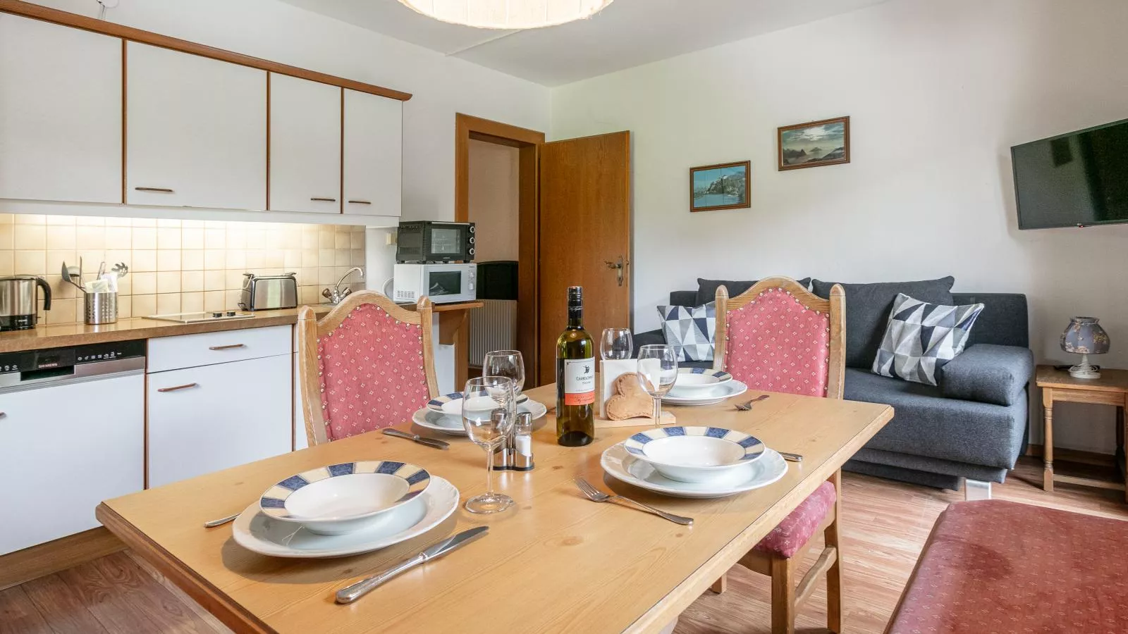 Zellner Top 1-Dining room
